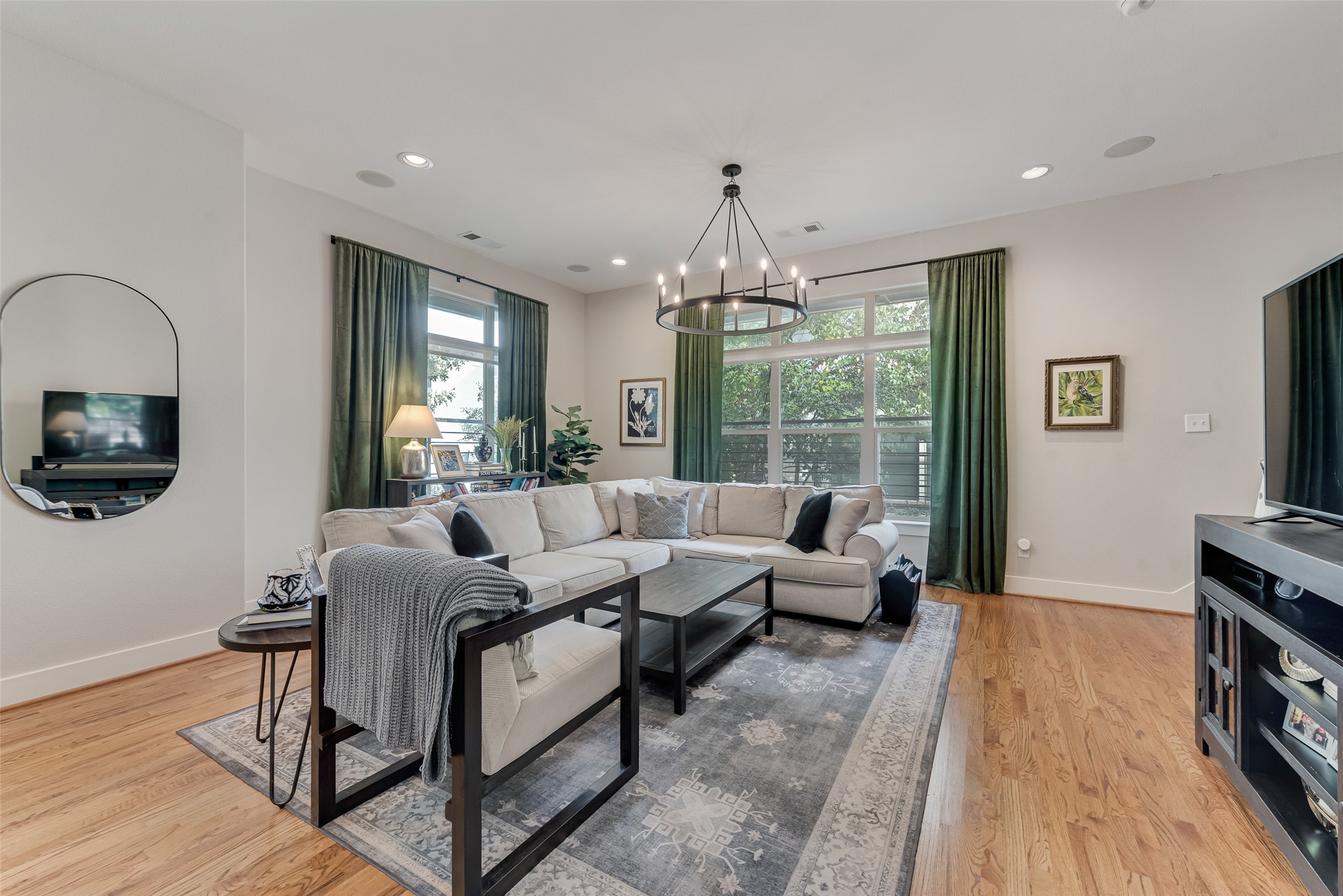 2335 Stutz Drive 49