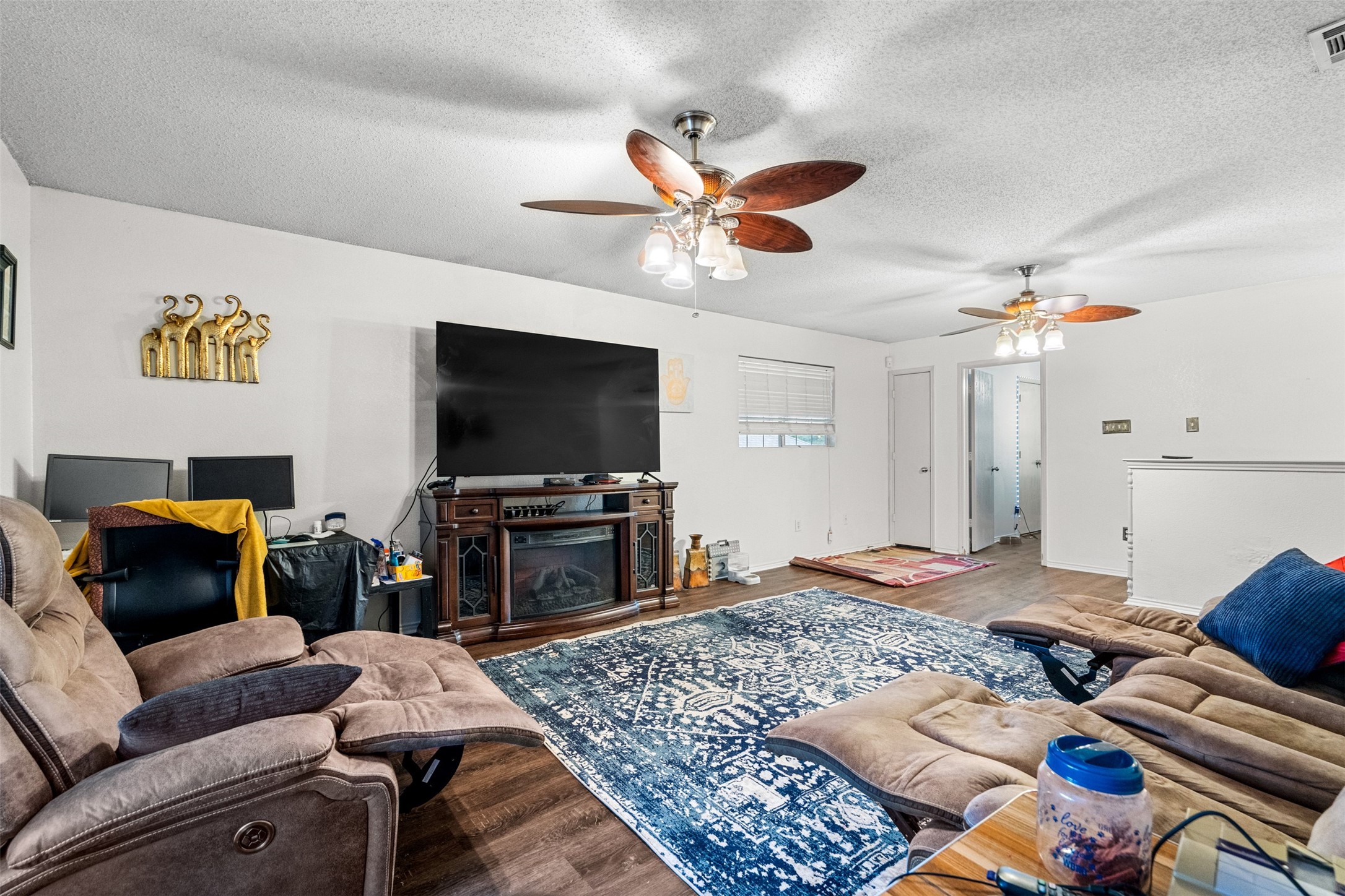 8213 Southbrook Circle