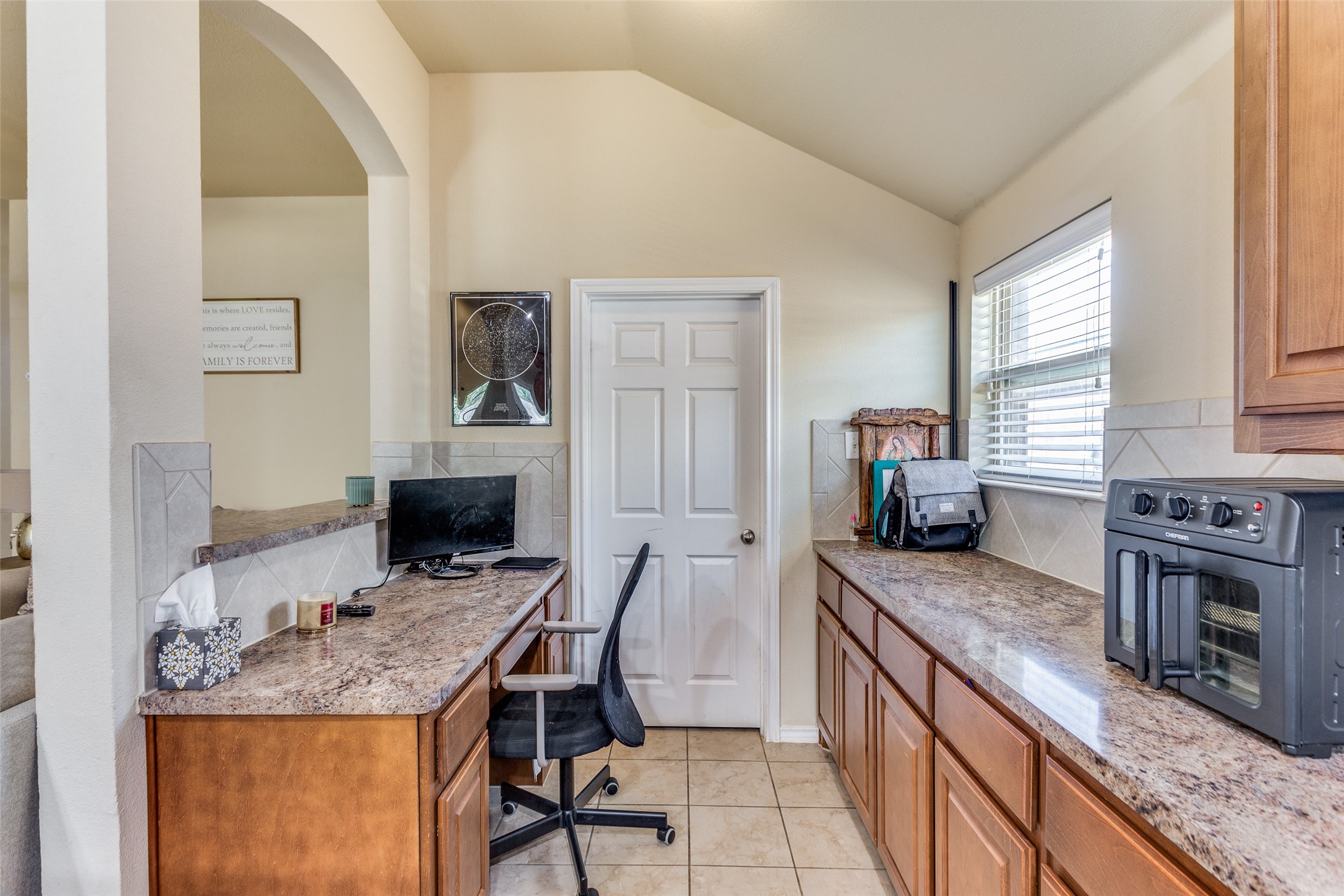 2812 Adams Fall Lane