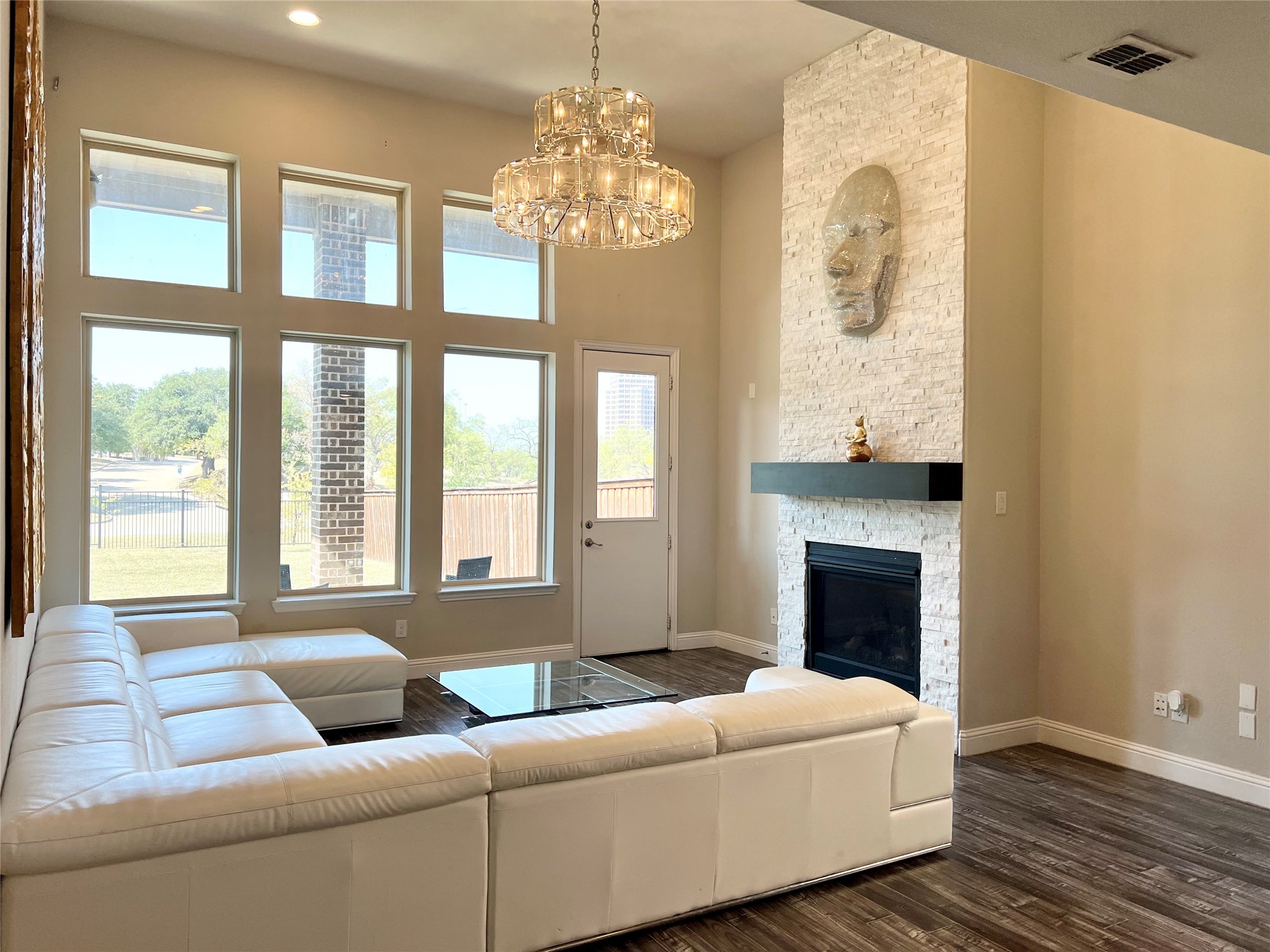 3615 Hathaway Court