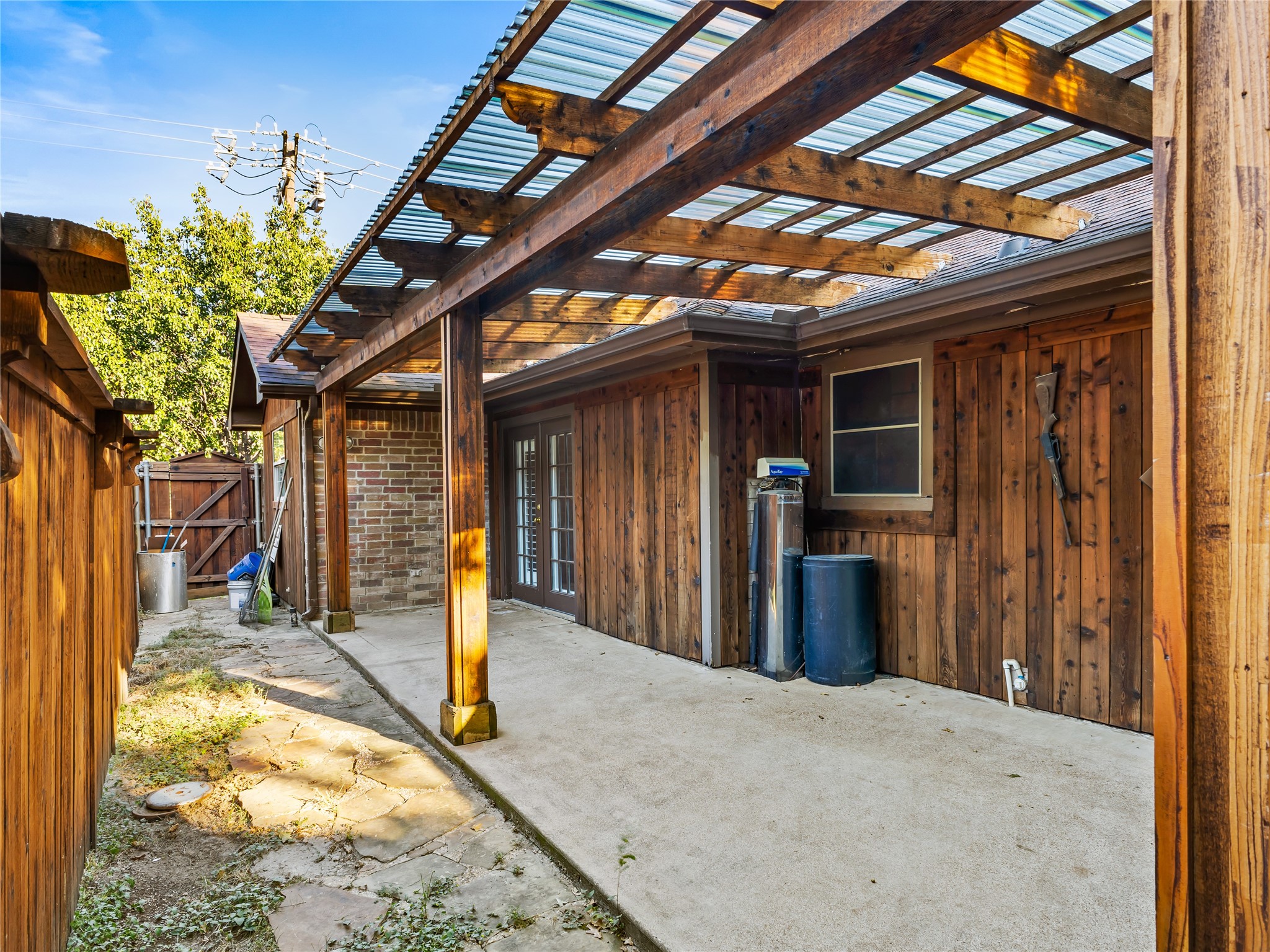 315 N Gilbert Road