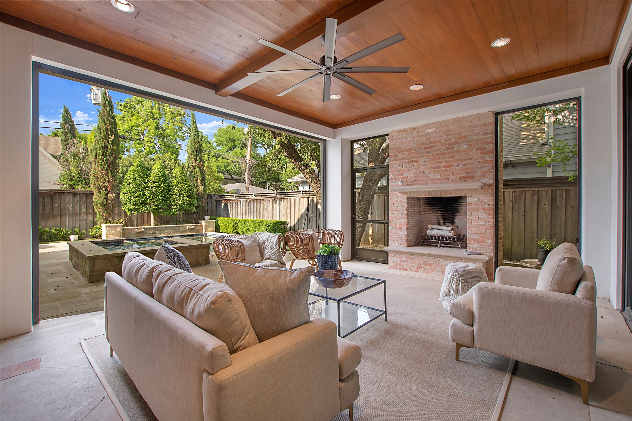 3526 Greenbrier Drive