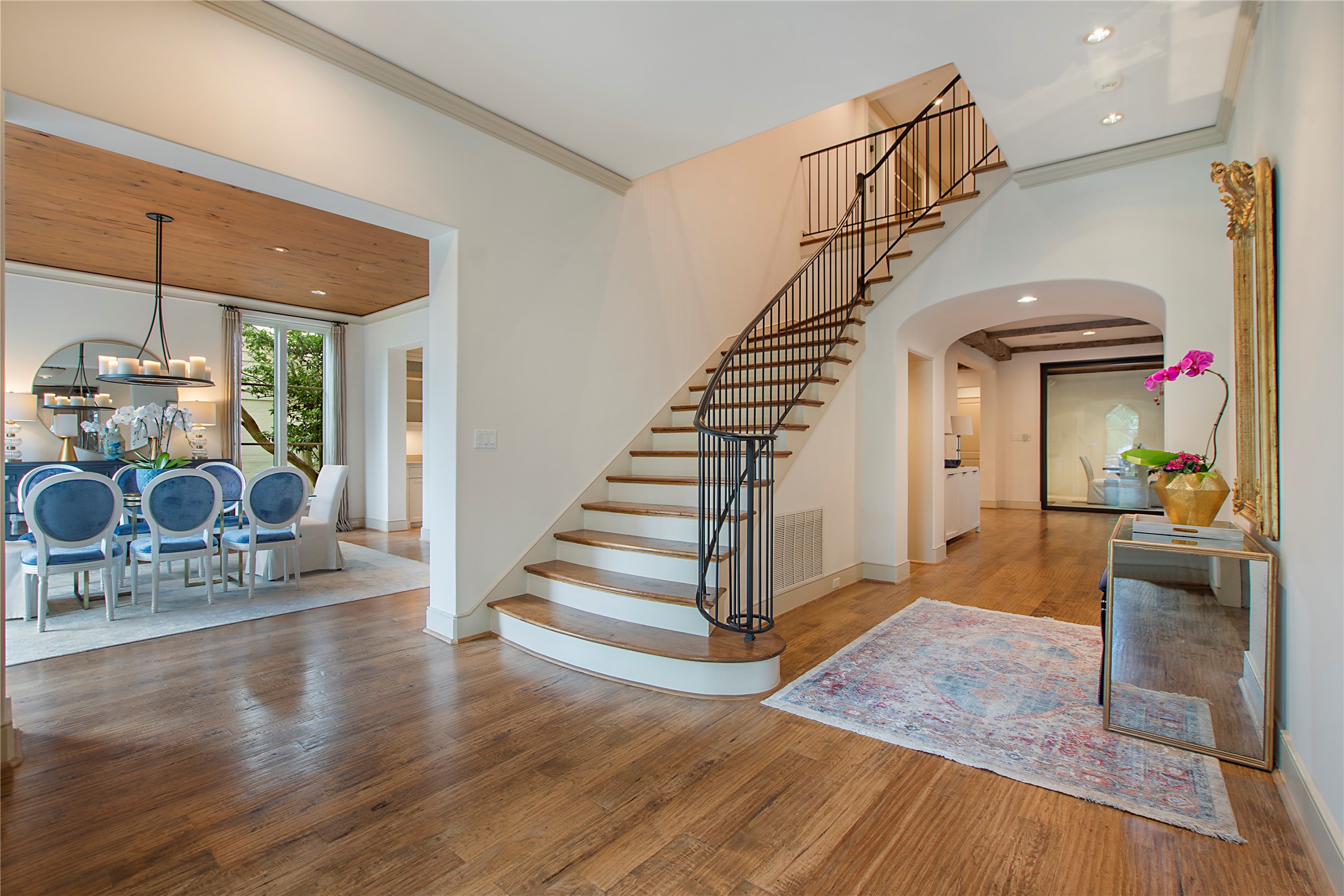 3526 Greenbrier Drive