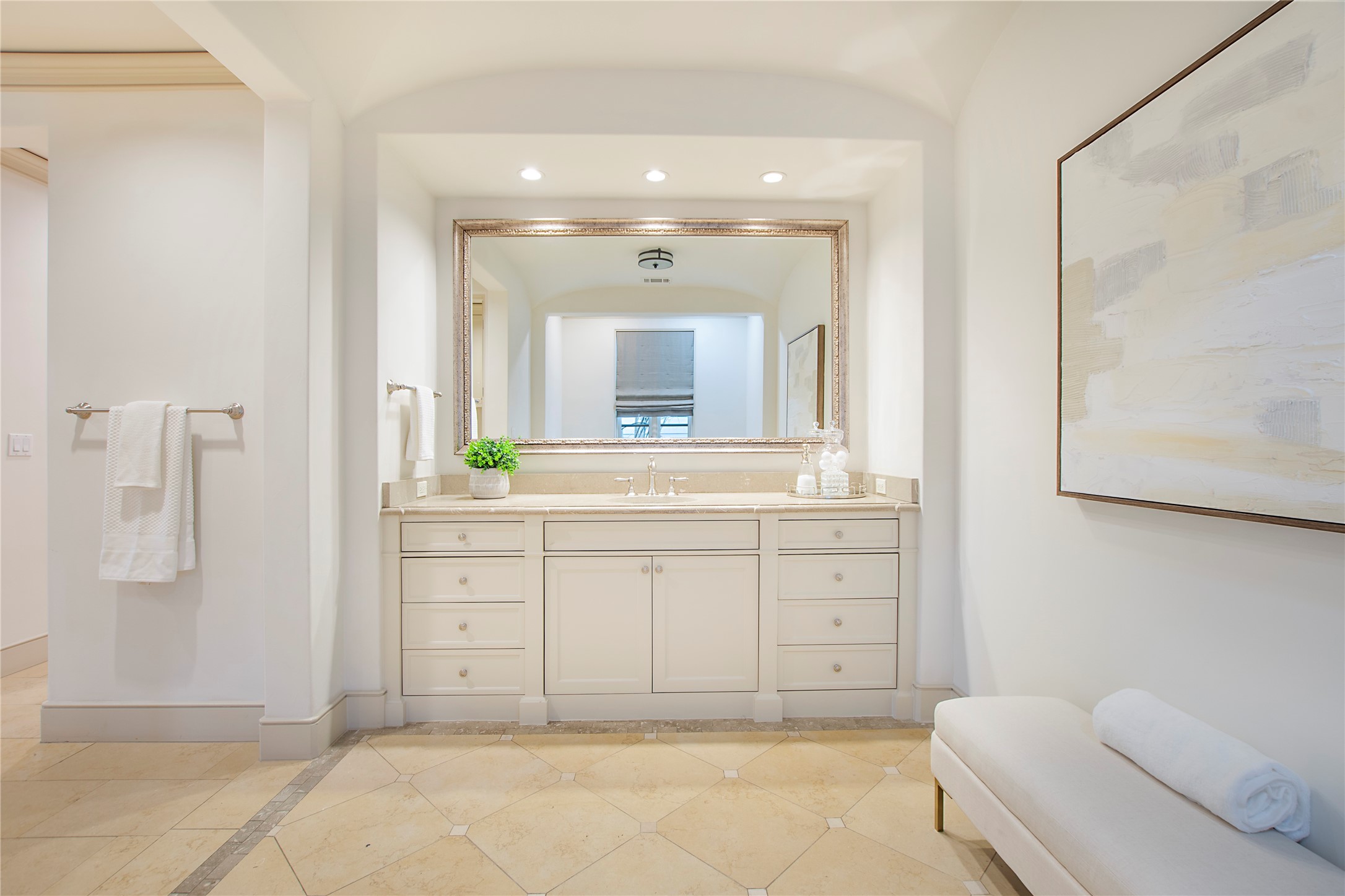 3526 Greenbrier Drive