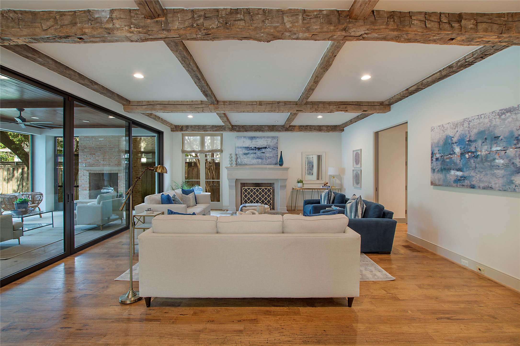 3526 Greenbrier Drive