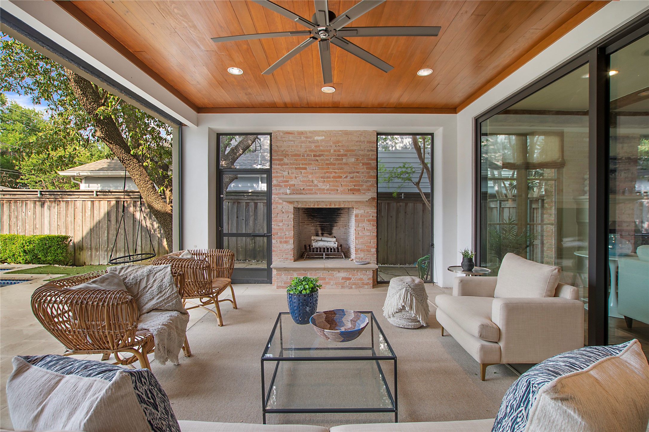 3526 Greenbrier Drive