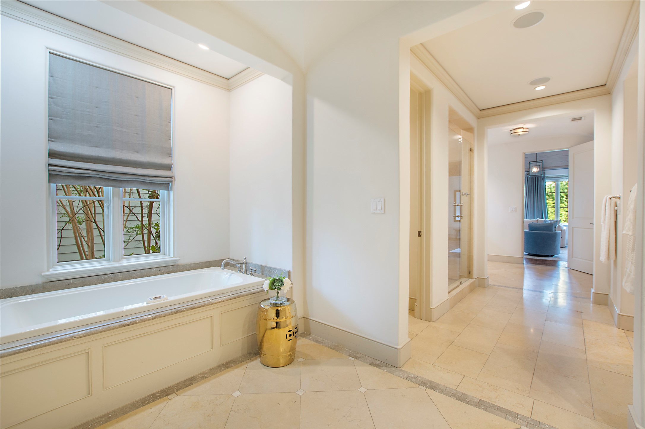 3526 Greenbrier Drive