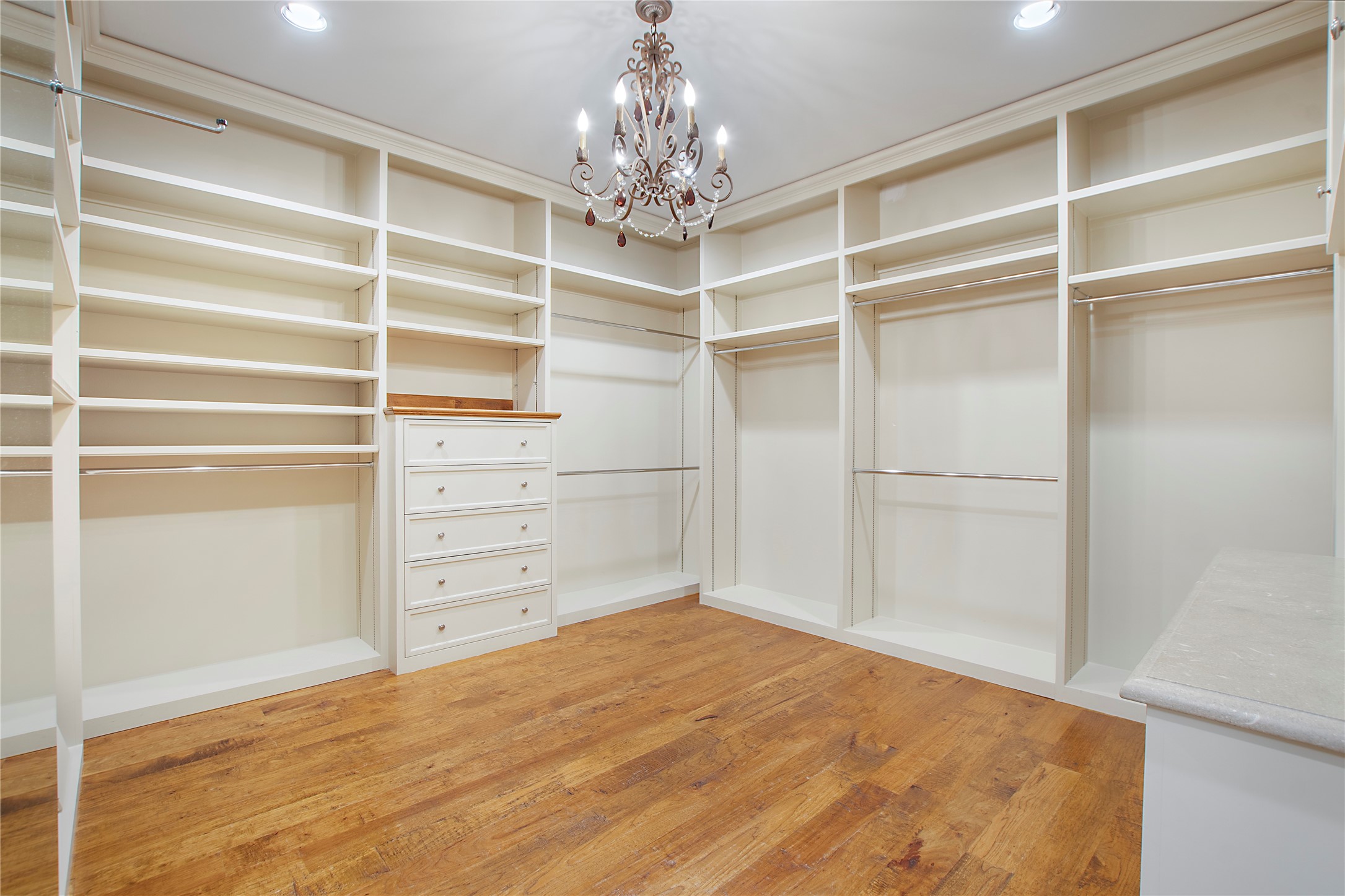 3526 Greenbrier Drive