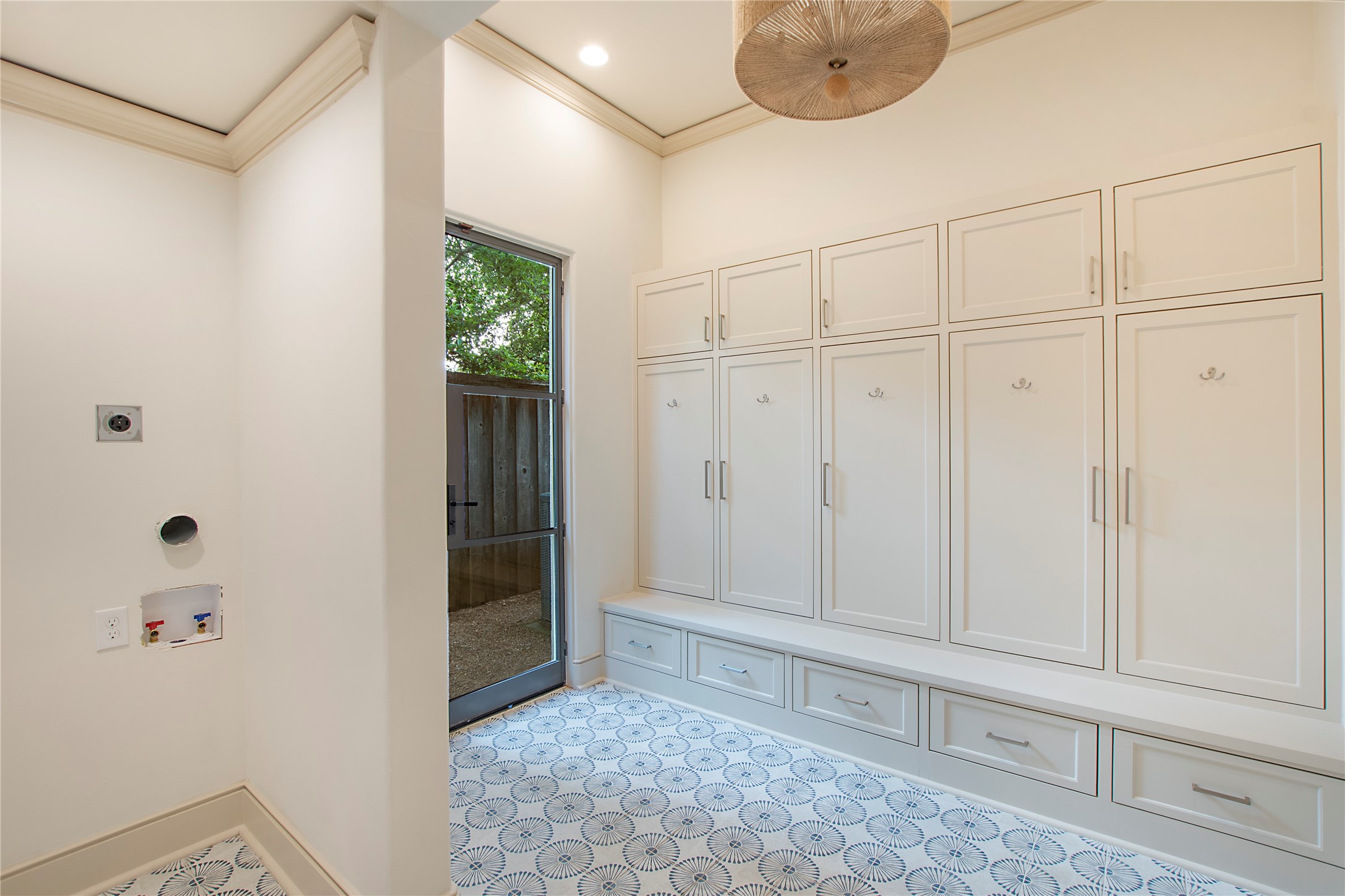 3526 Greenbrier Drive