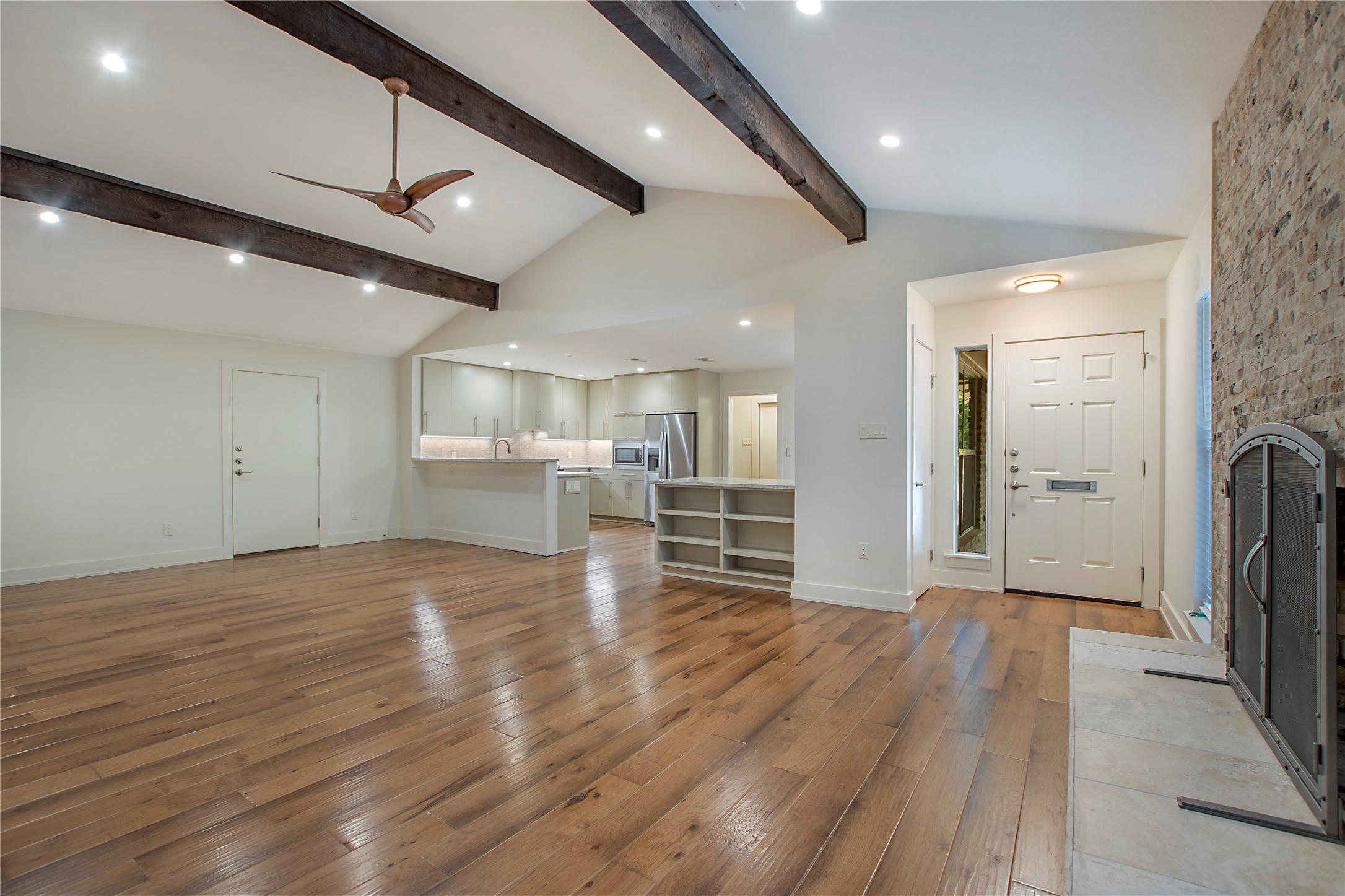 6463 Waverly Way