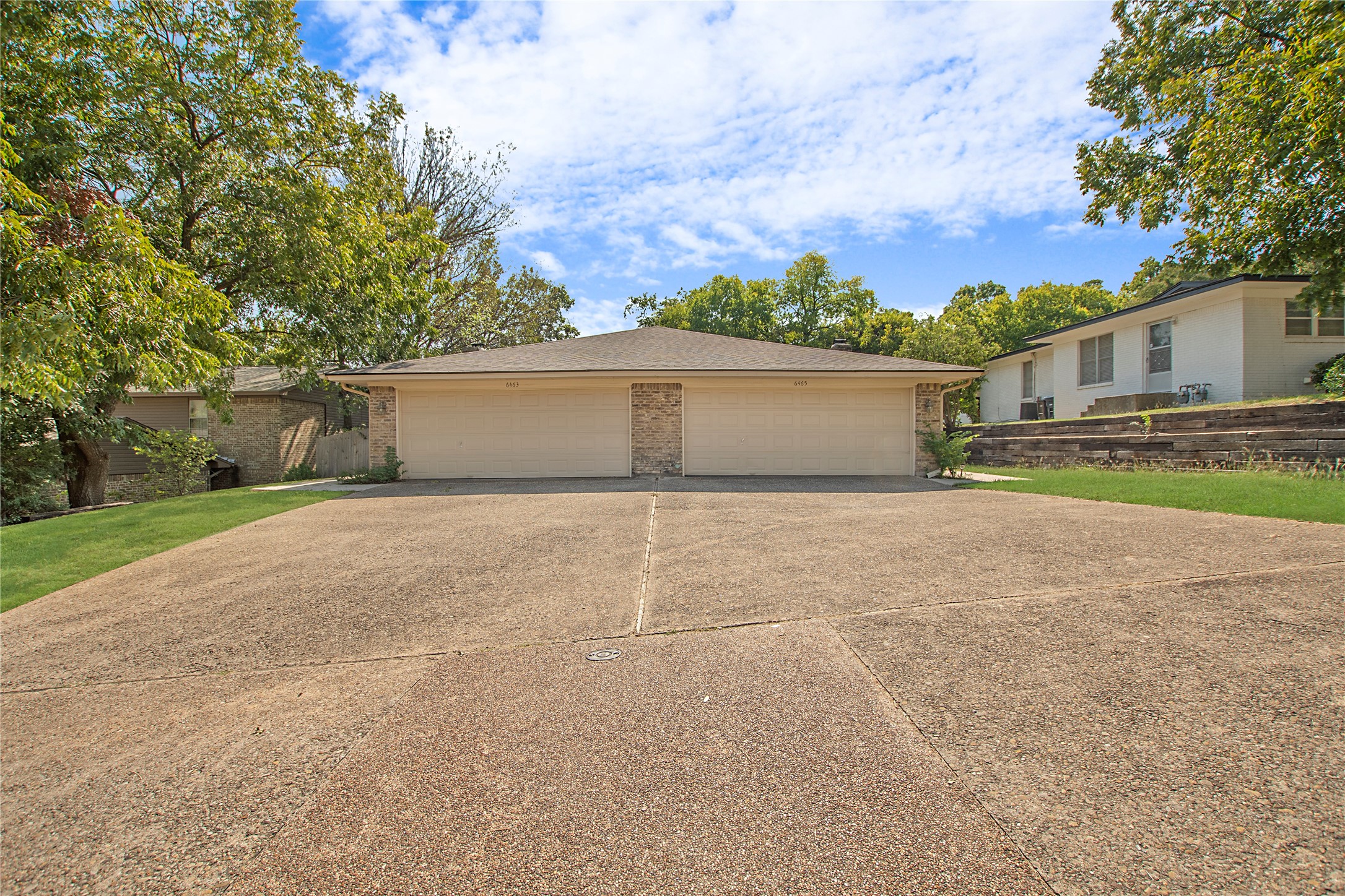 6463 Waverly Way