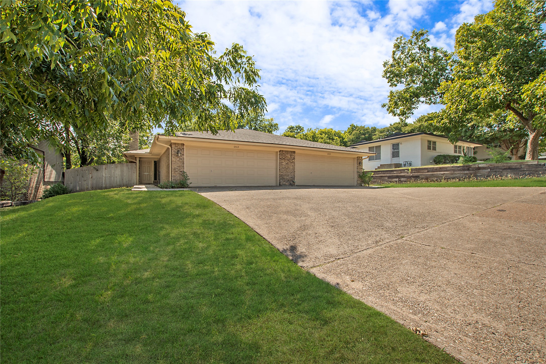 6463 Waverly Way