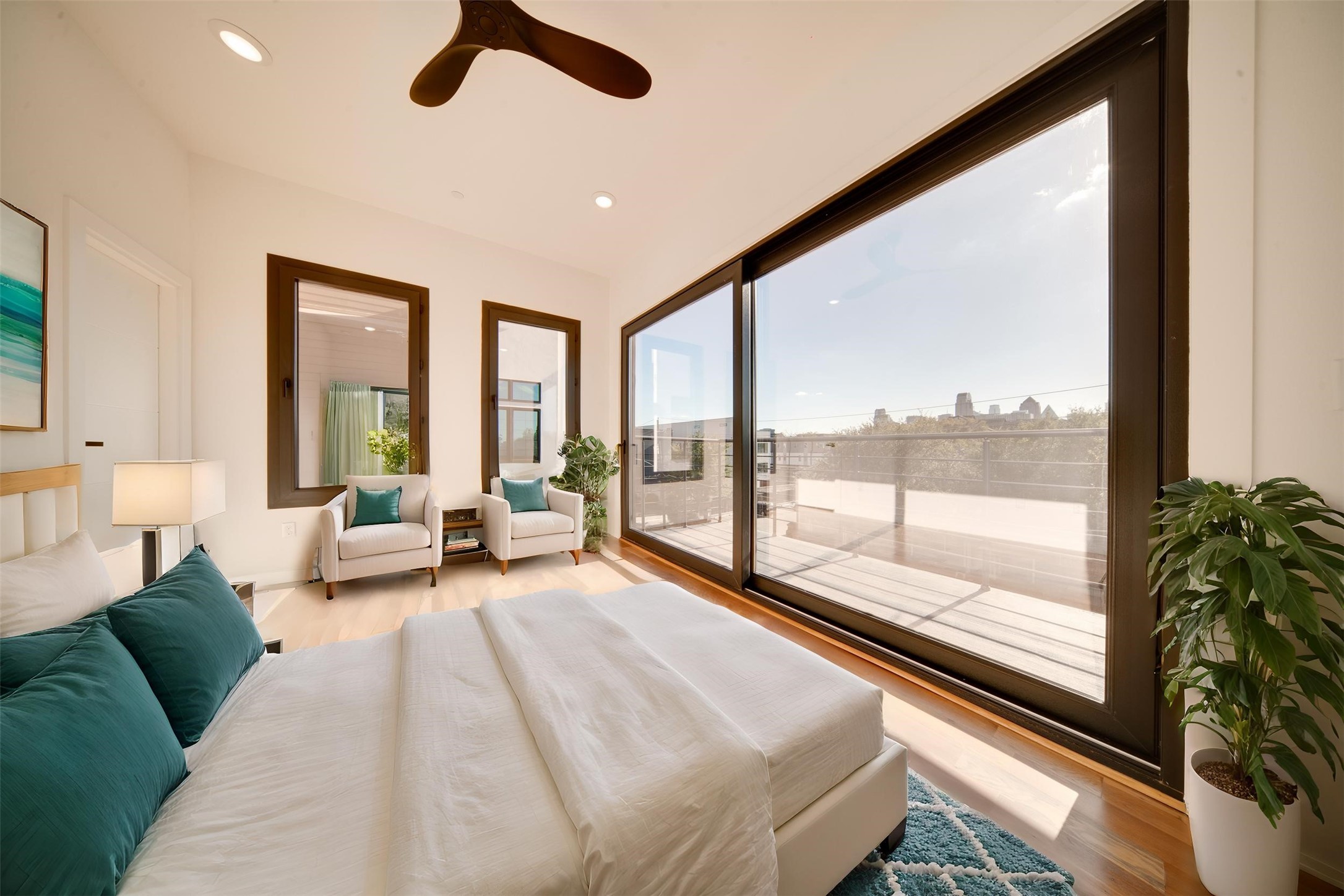 1920 Caddo Street 101