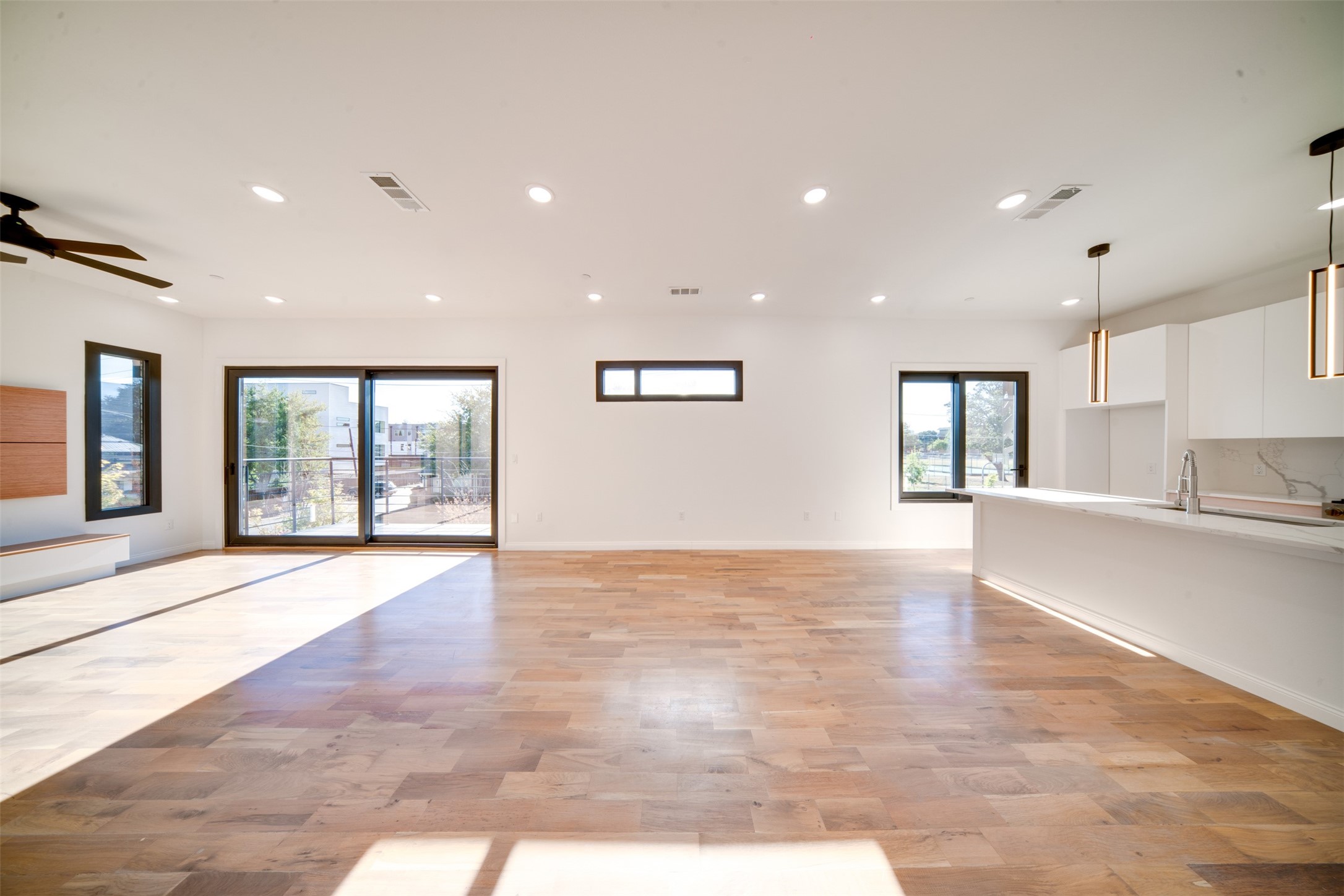 1920 Caddo Street 101