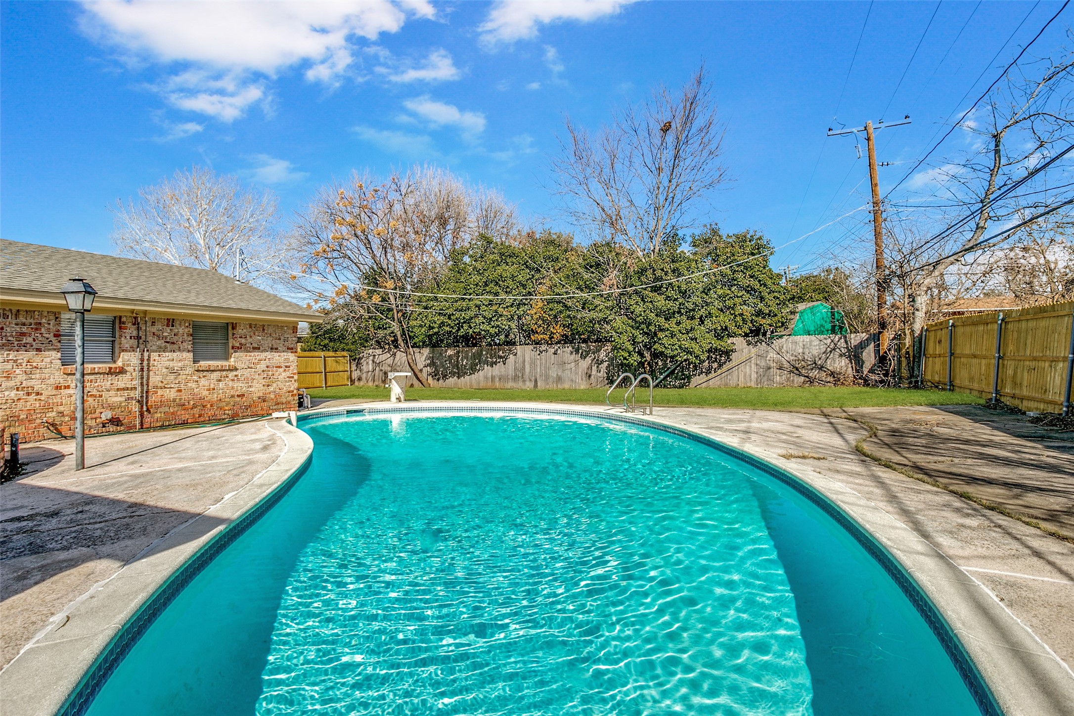 7001 Shauna Drive