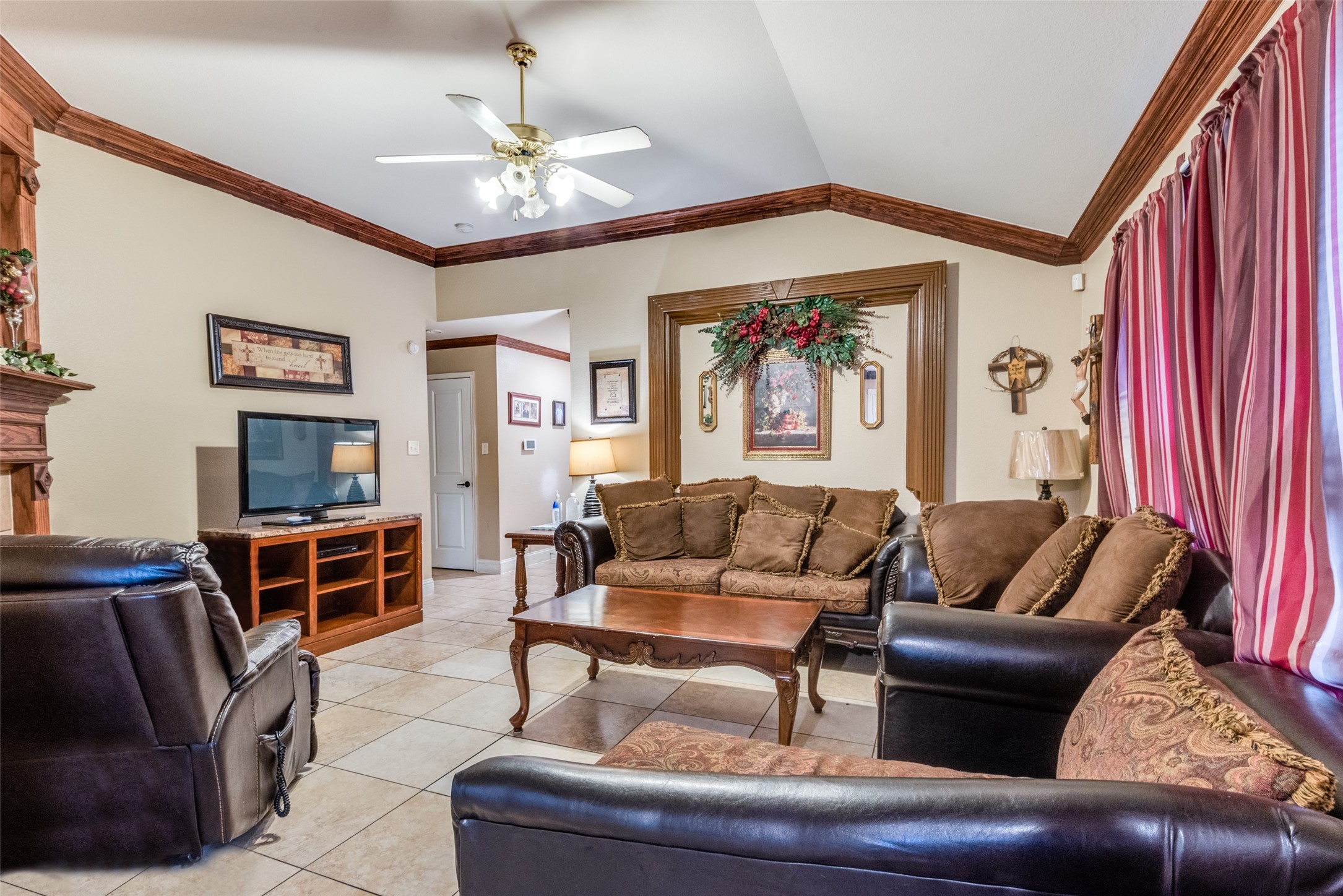 615 S Acres Drive