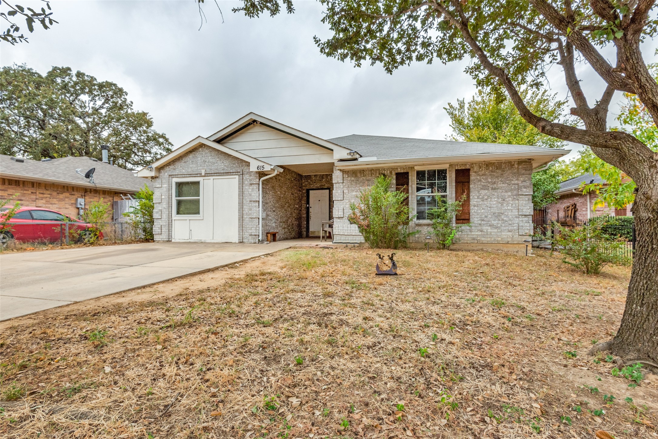 615 S Acres Drive