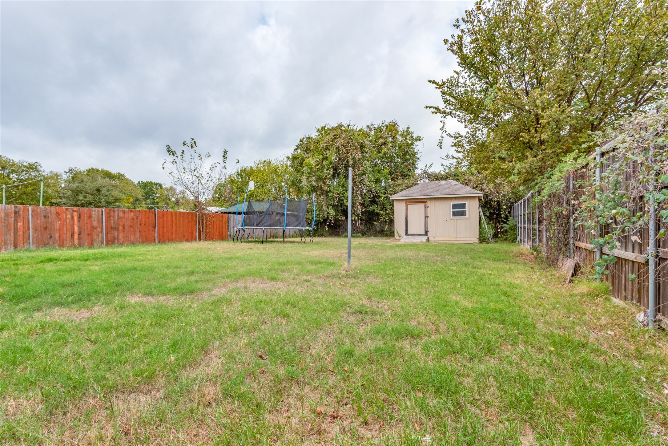 615 S Acres Drive