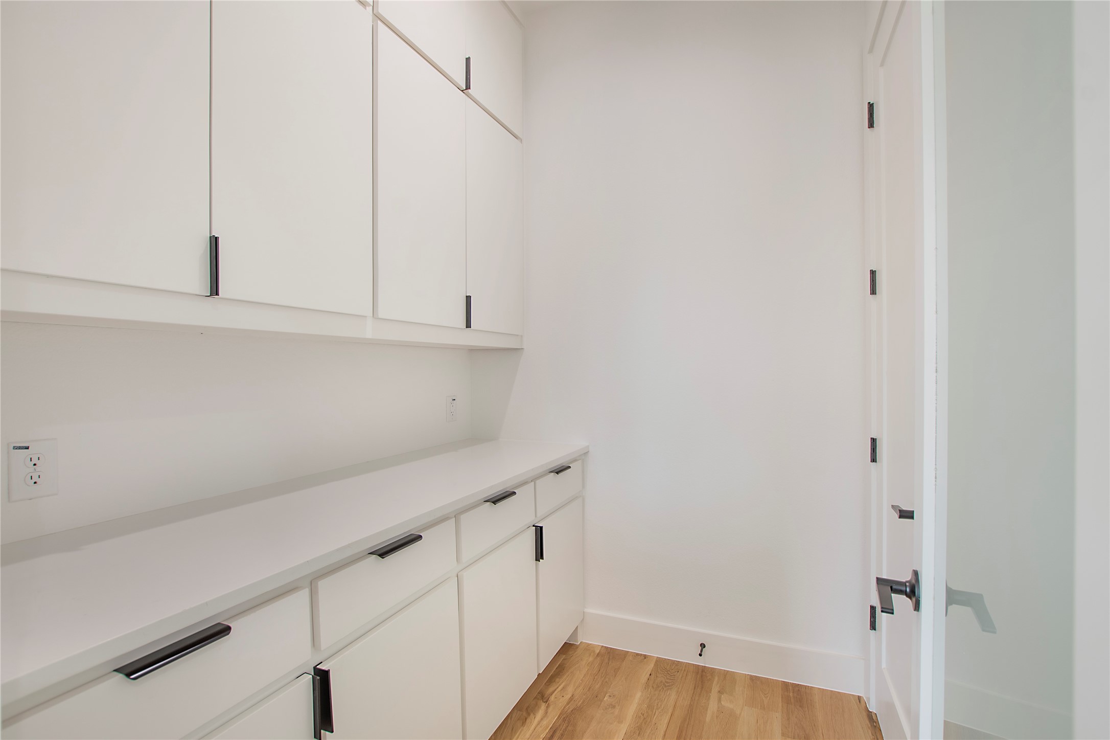 425 Whispering Way