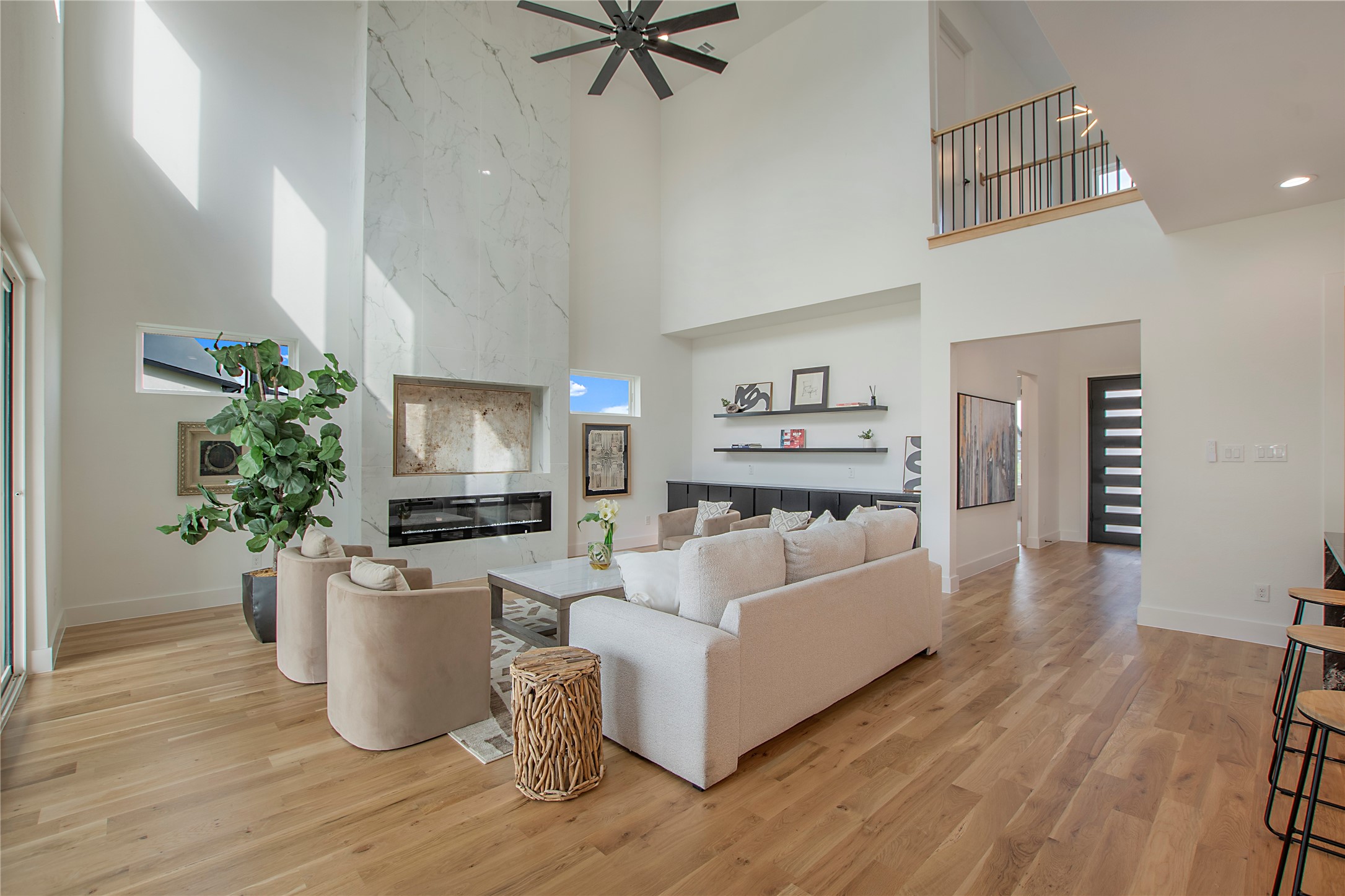 425 Whispering Way