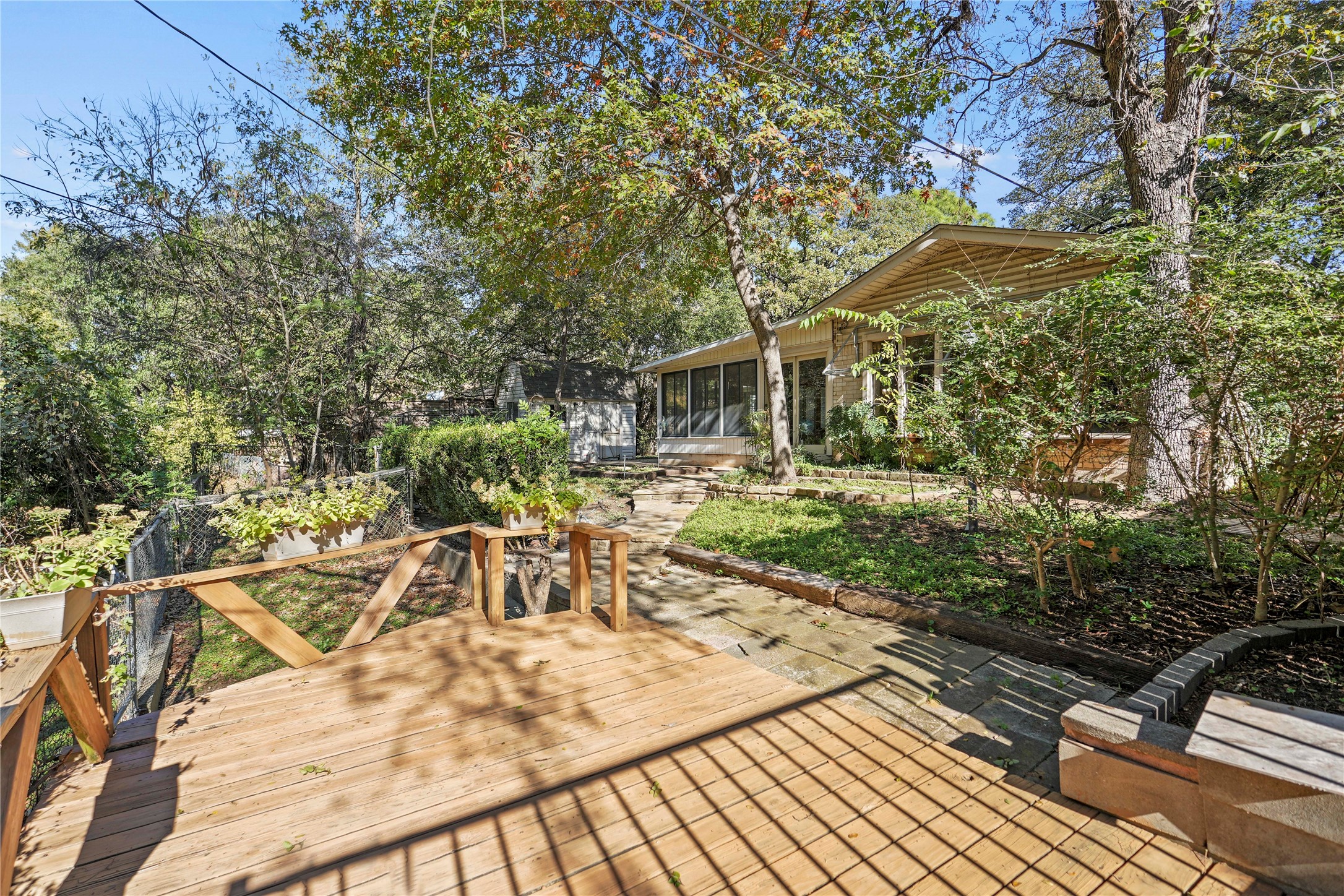 2820 Blackwood Drive