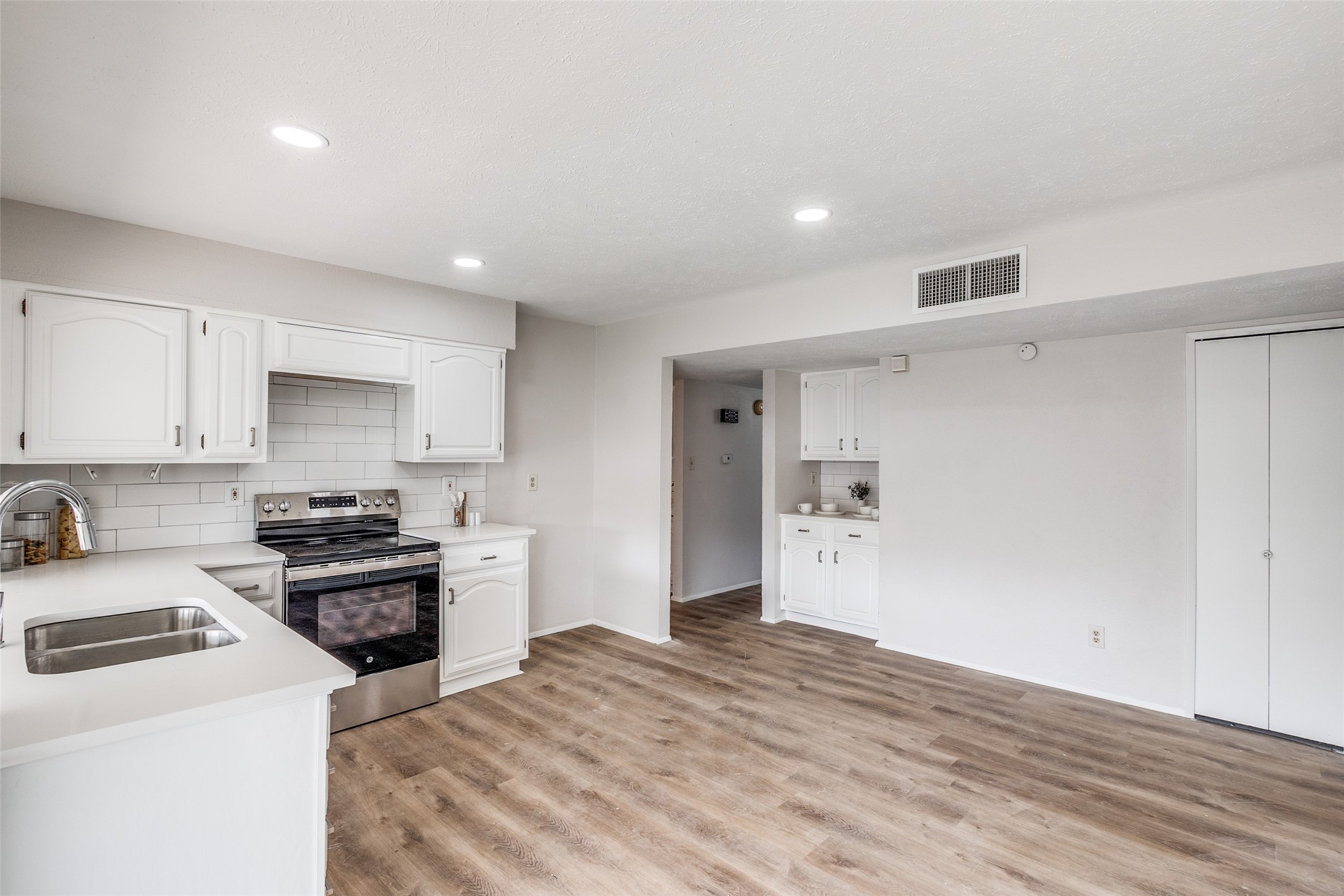7634 Ashcrest Lane
