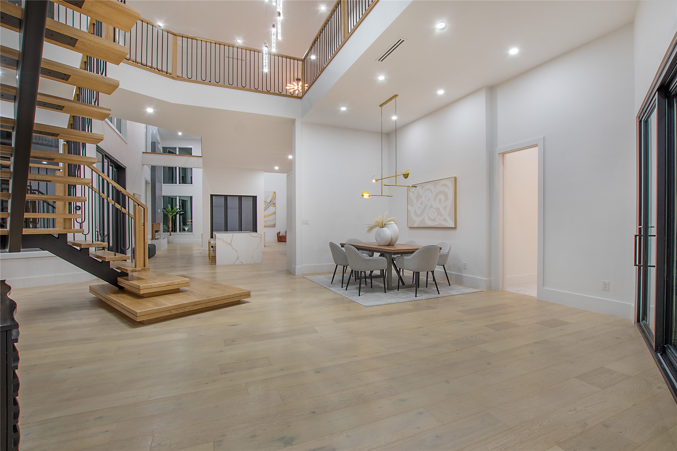 1112 Glen Abbey Court