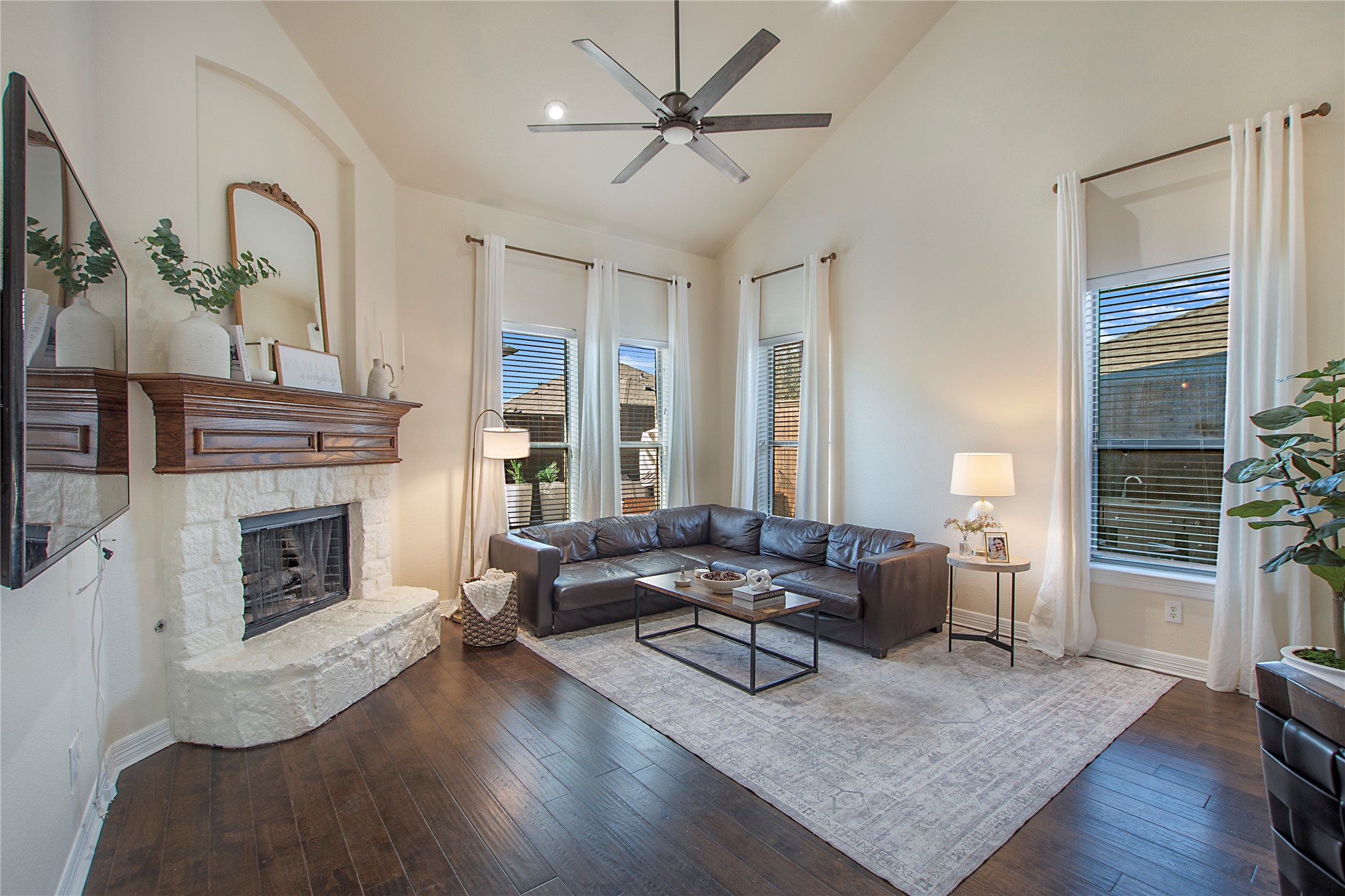 416 Crossbill Lane