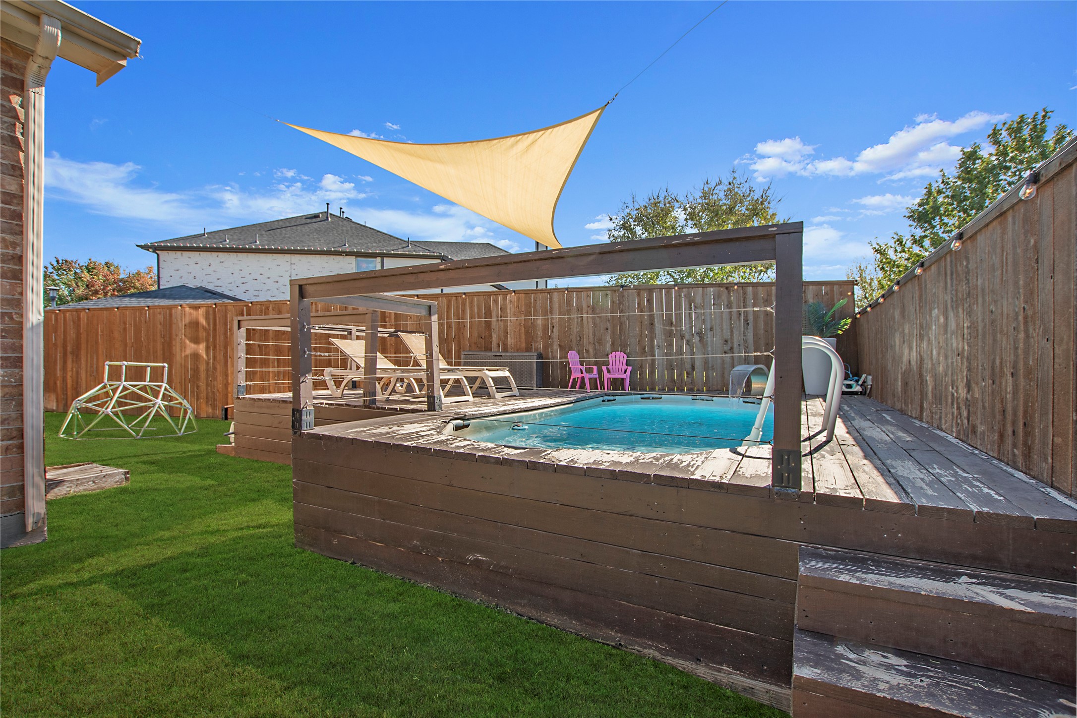 416 Crossbill Lane