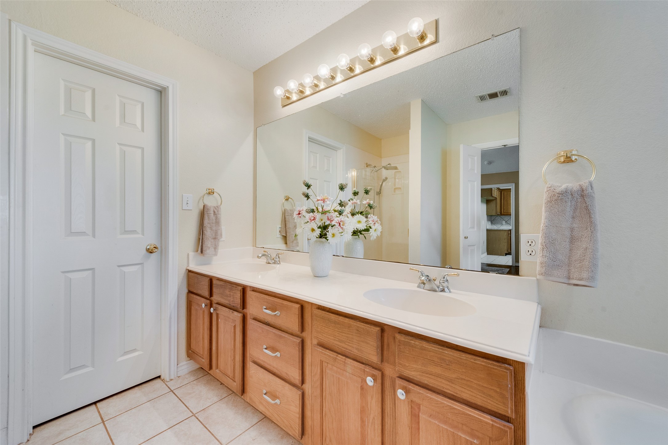 5662 Pamela Court