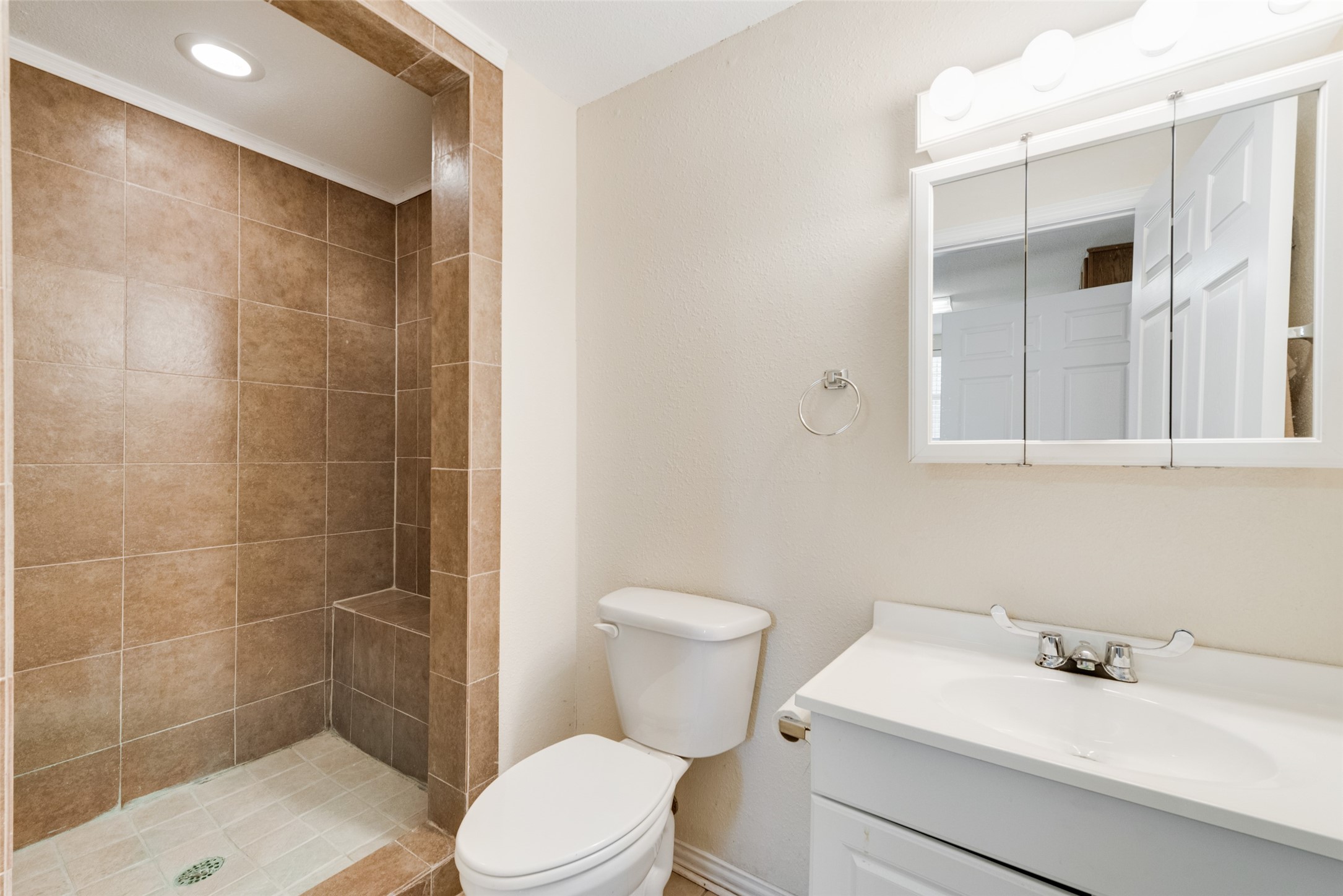 5662 Pamela Court