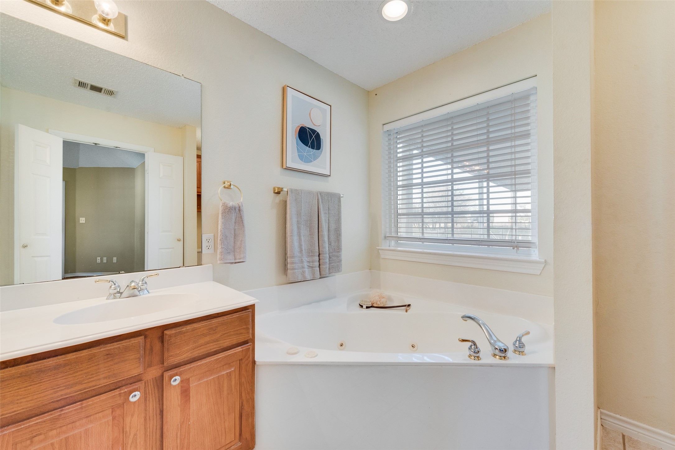 5662 Pamela Court