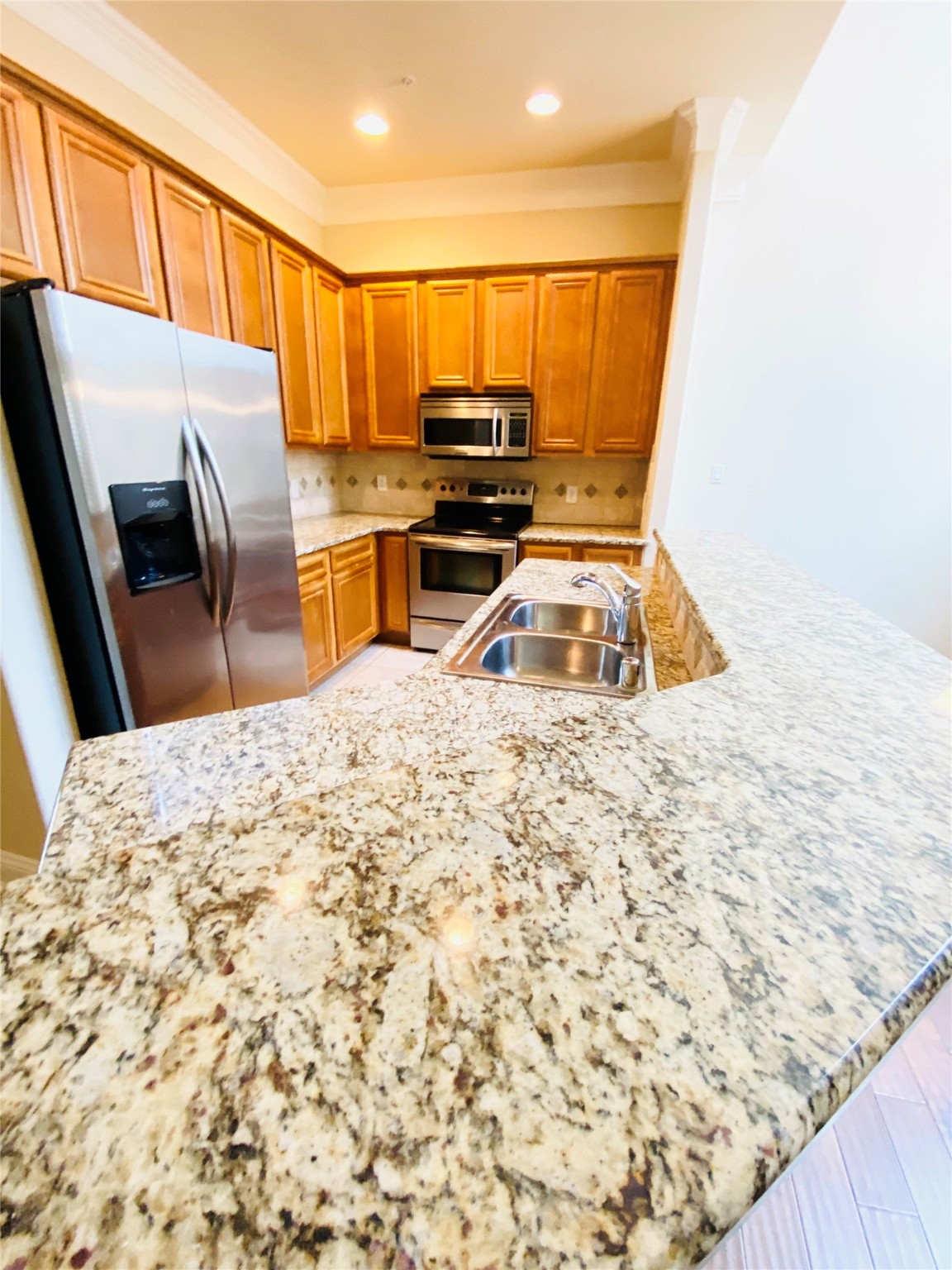 5613 Lindell Avenue 1