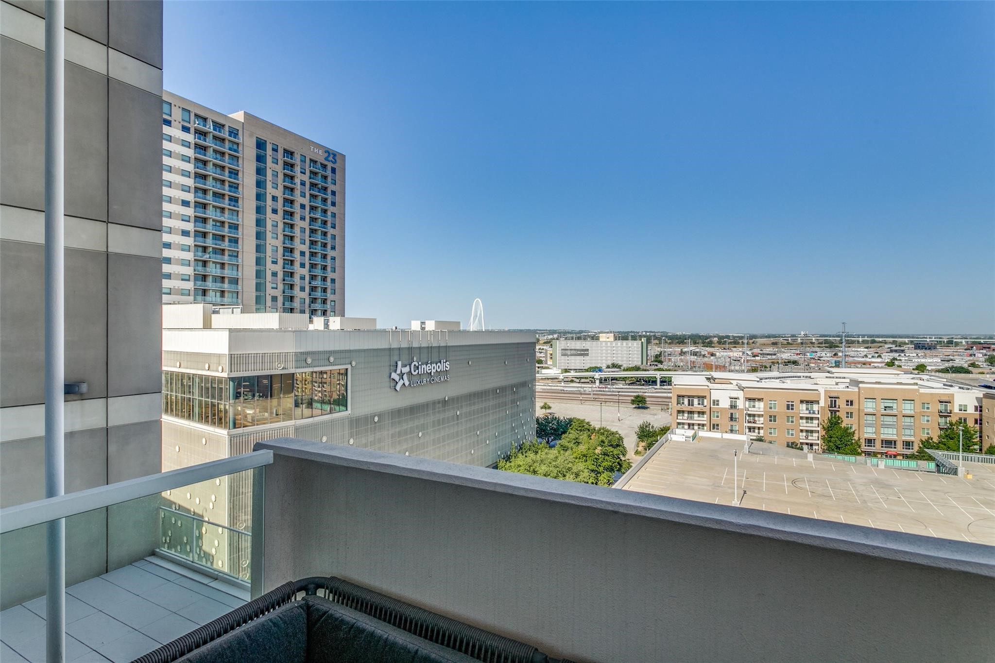 2408 Victory Park Lane 831