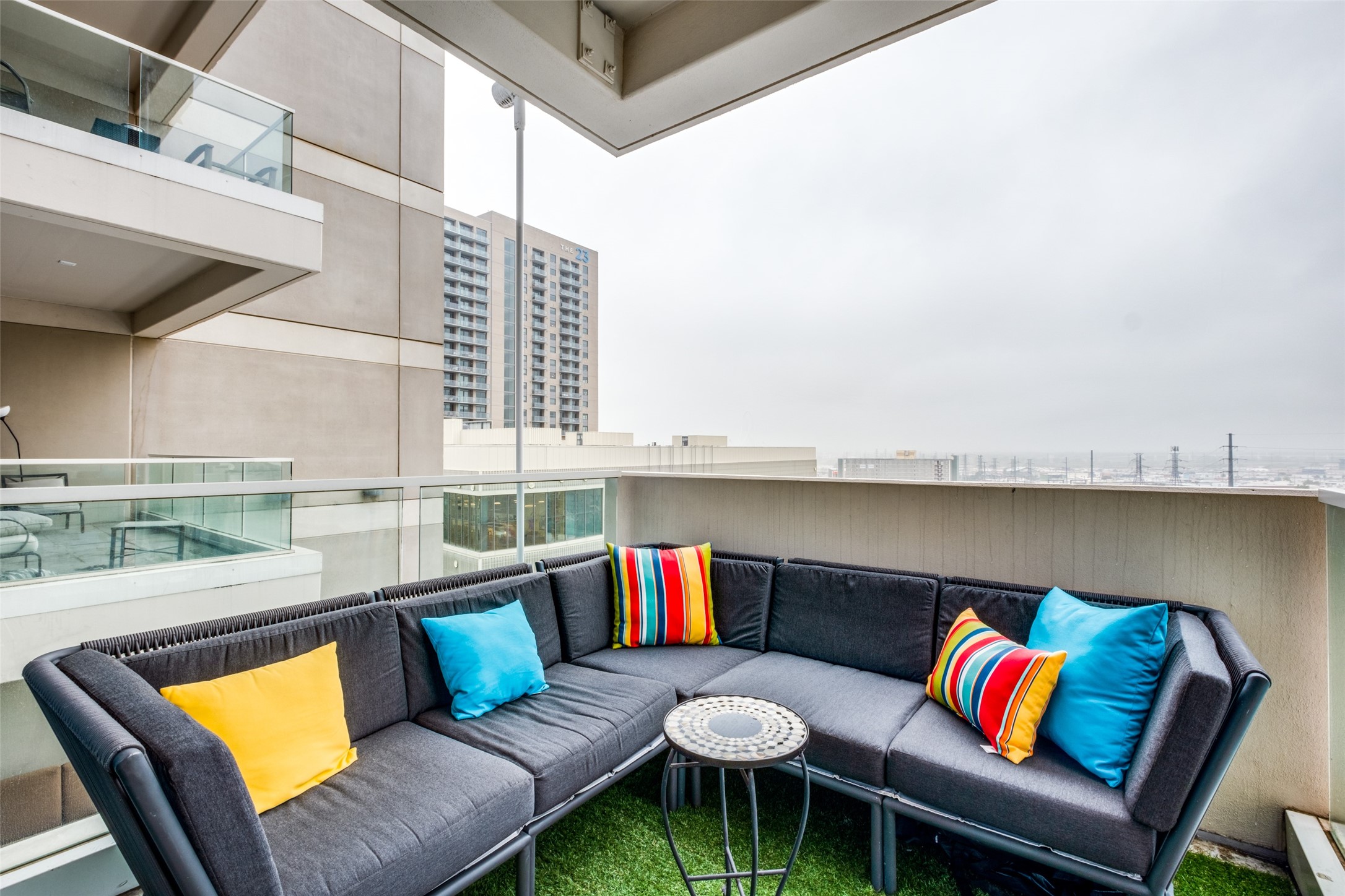 2408 Victory Park Lane 831
