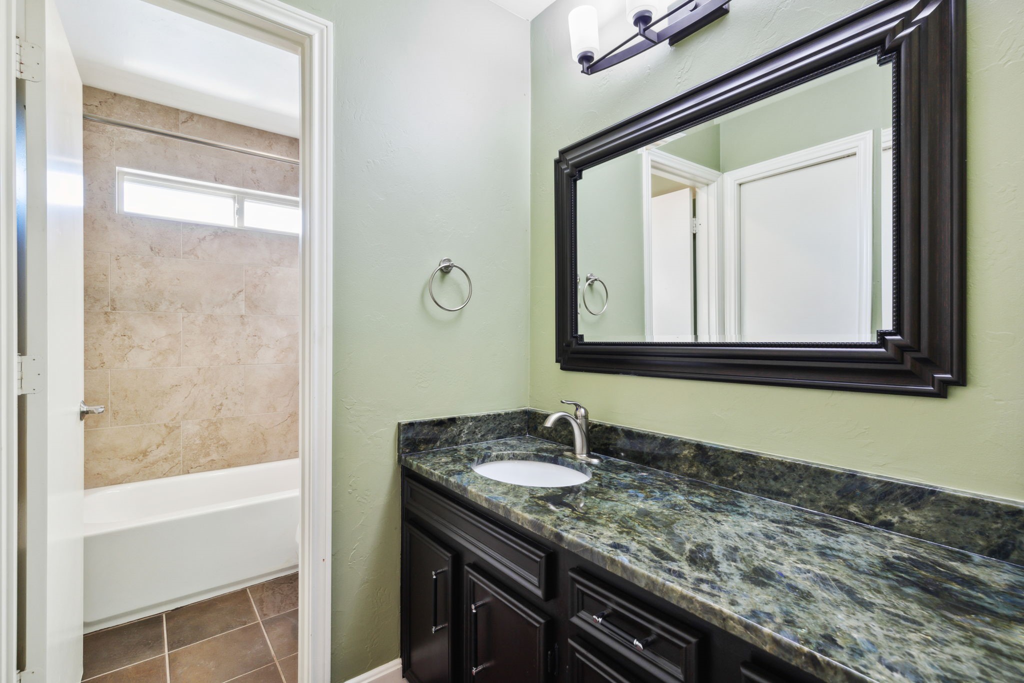 1800 Villanova Drive