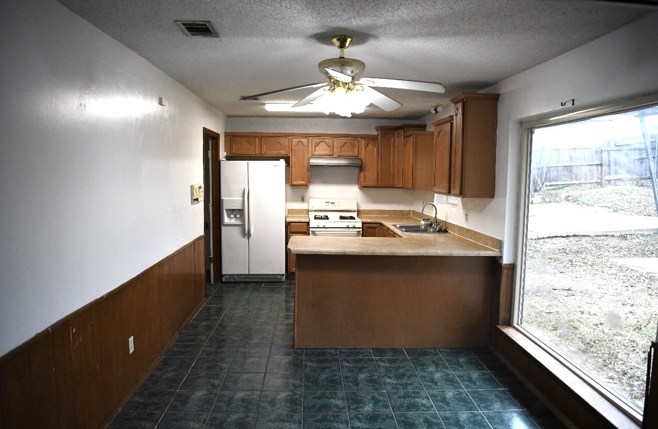 3040 Portales Drive