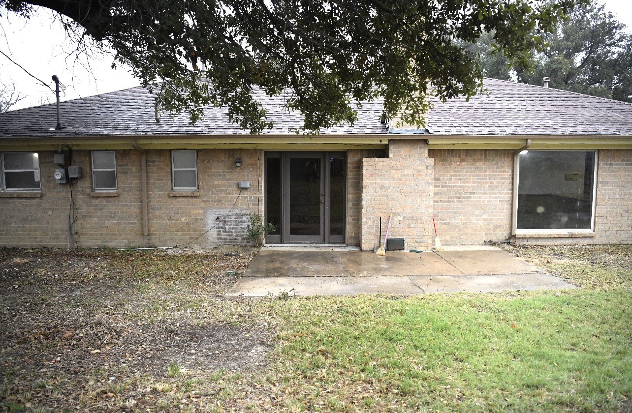3040 Portales Drive