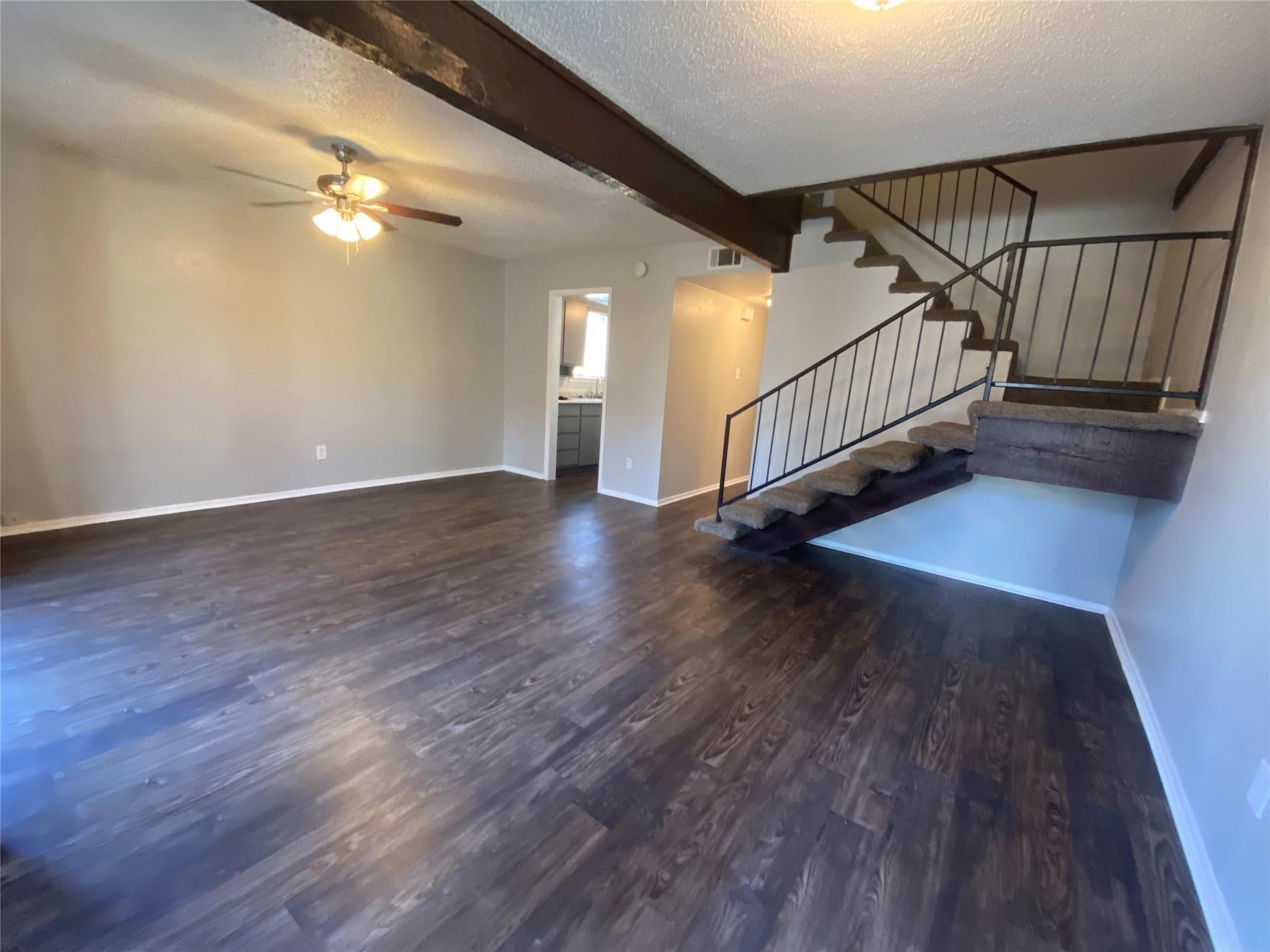 6329 Walraven Circle