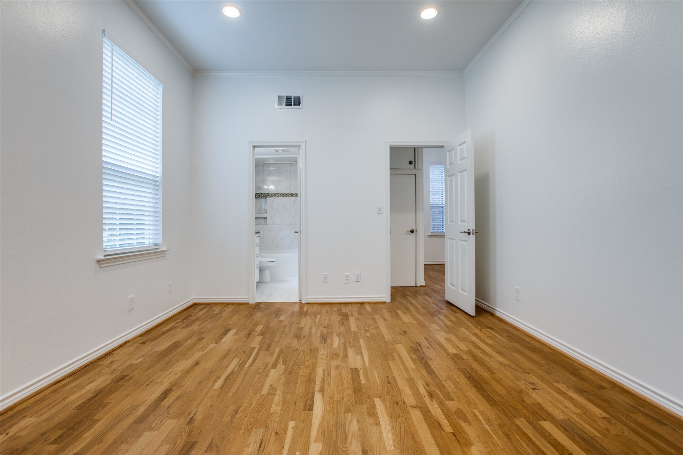 4106 Newton Avenue 108