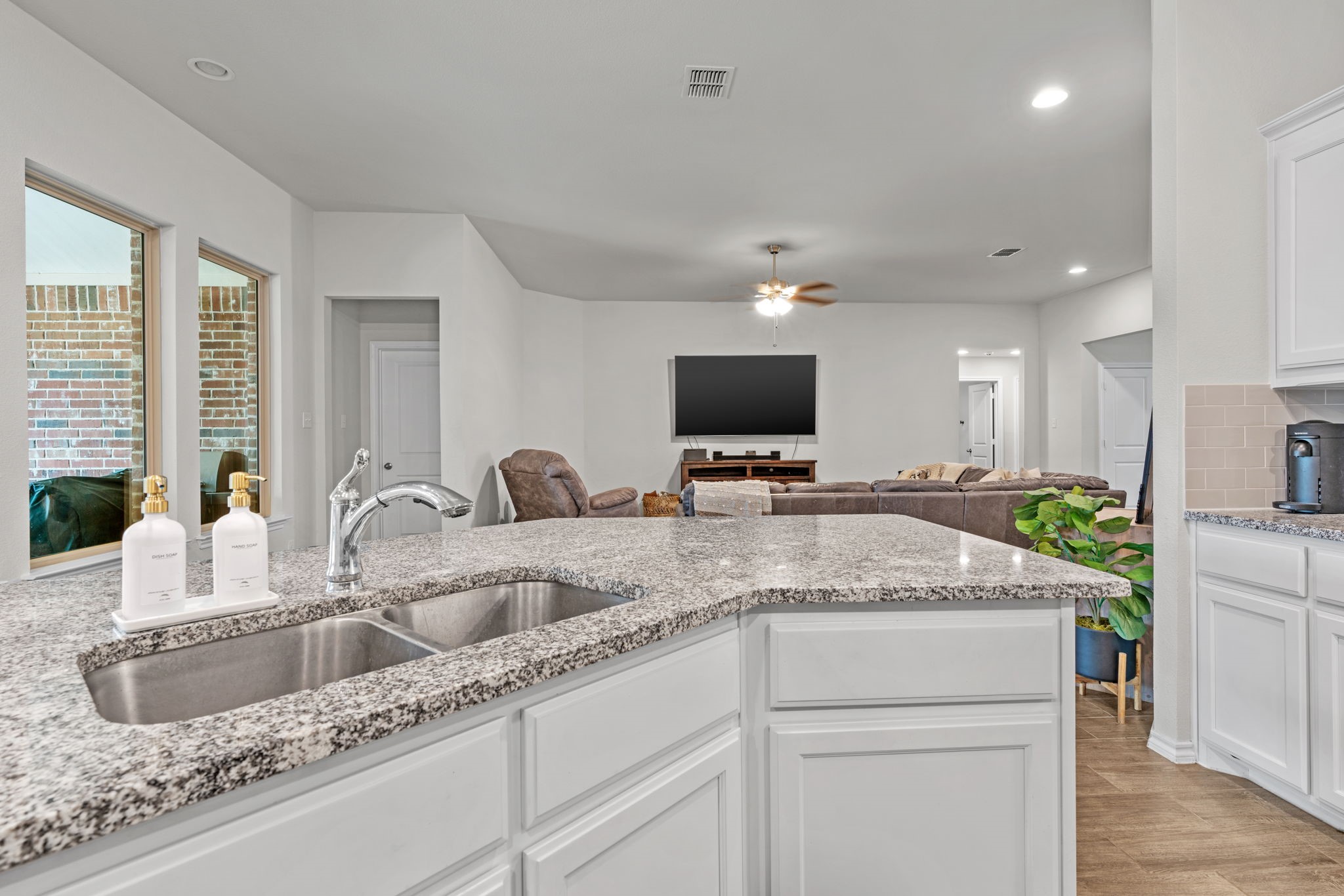 4704 Elite Drive