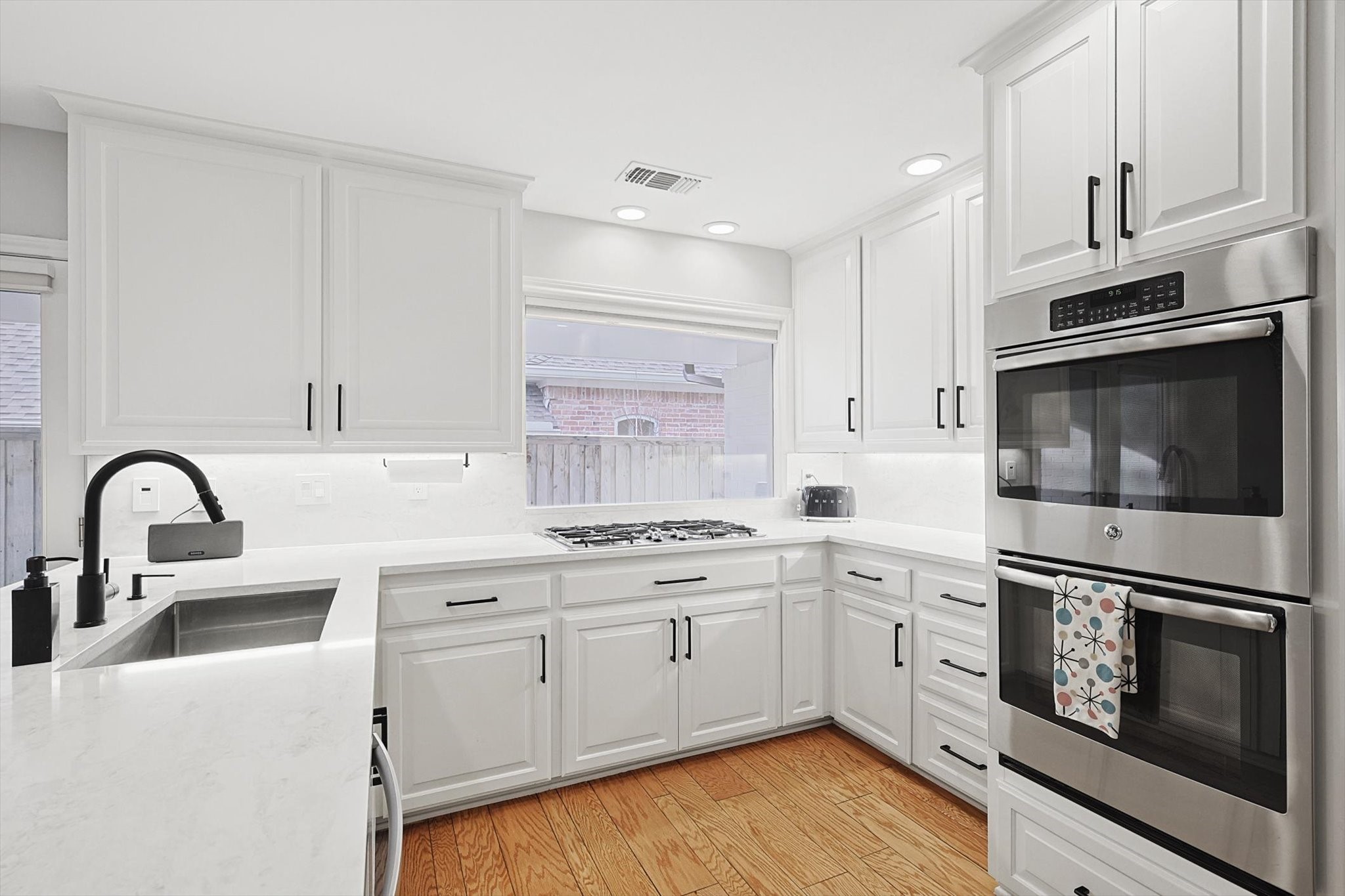 7015 Chevy Chase Avenue