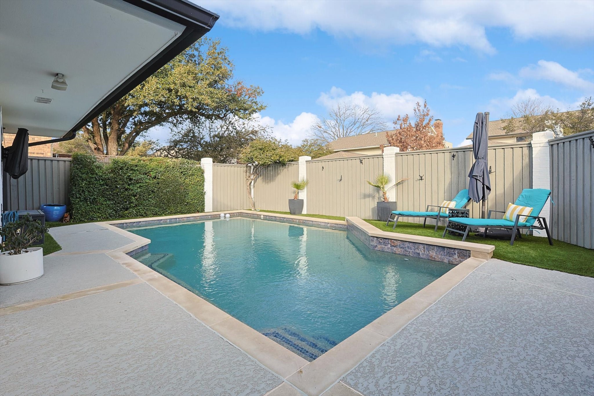 7015 Chevy Chase Avenue