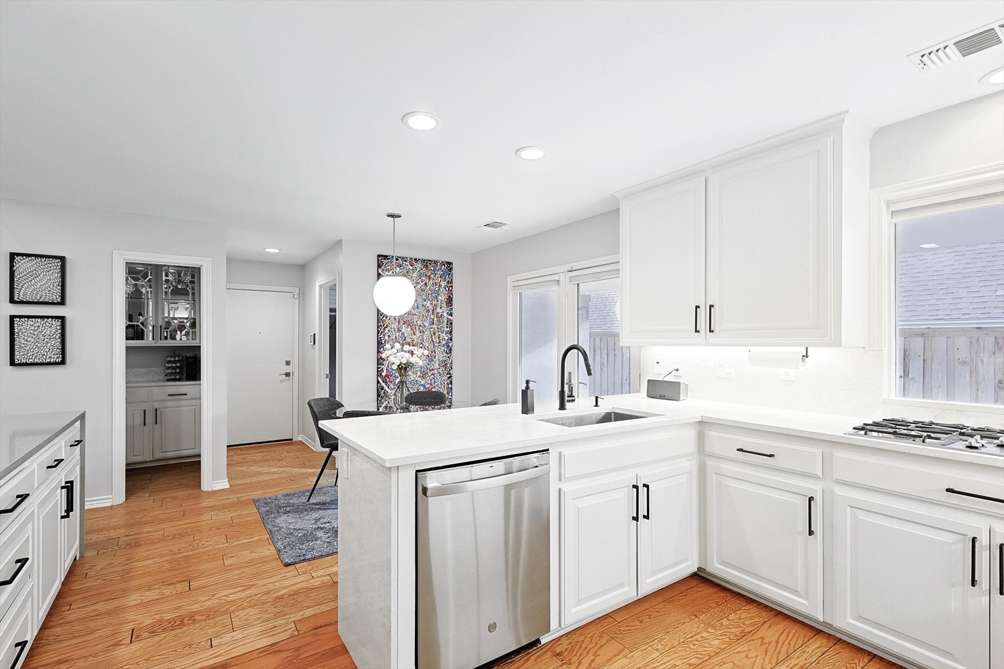 7015 Chevy Chase Avenue