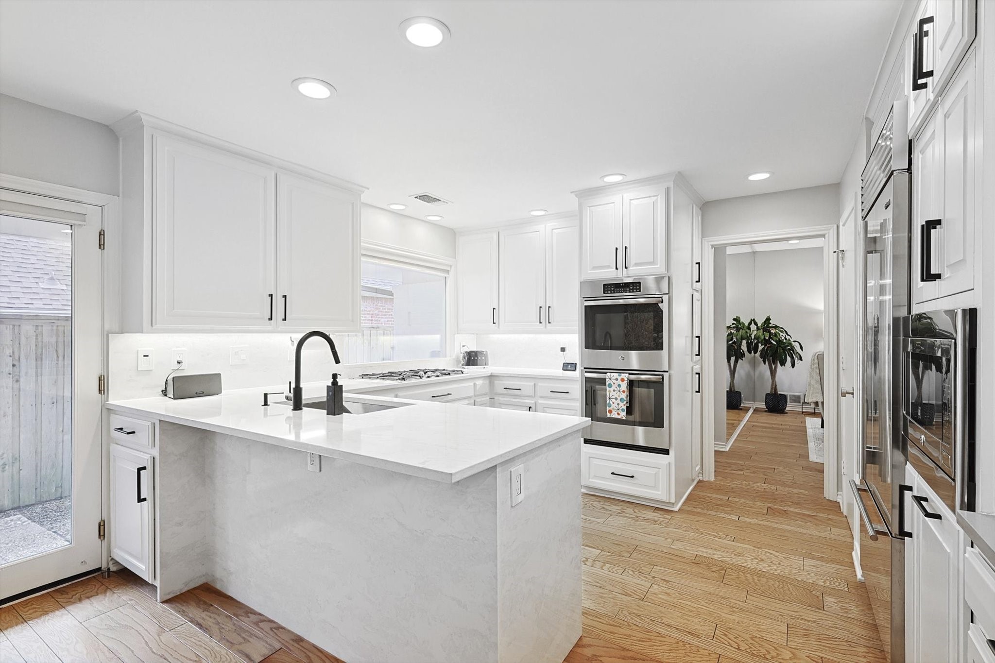 7015 Chevy Chase Avenue