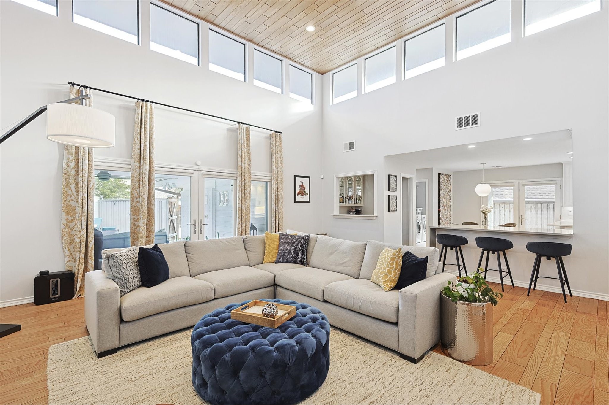 7015 Chevy Chase Avenue