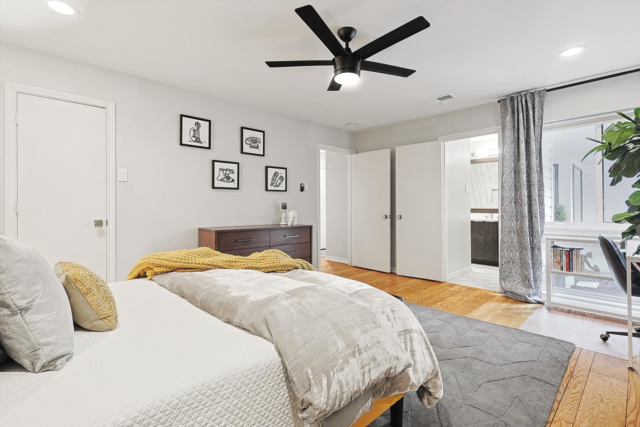 7015 Chevy Chase Avenue