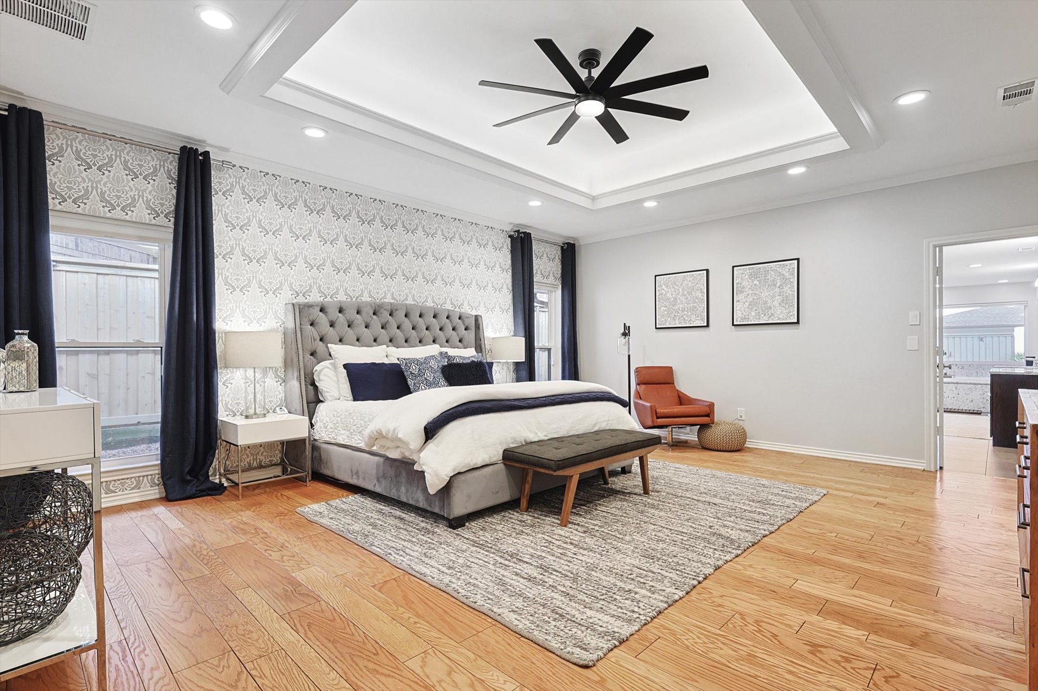 7015 Chevy Chase Avenue