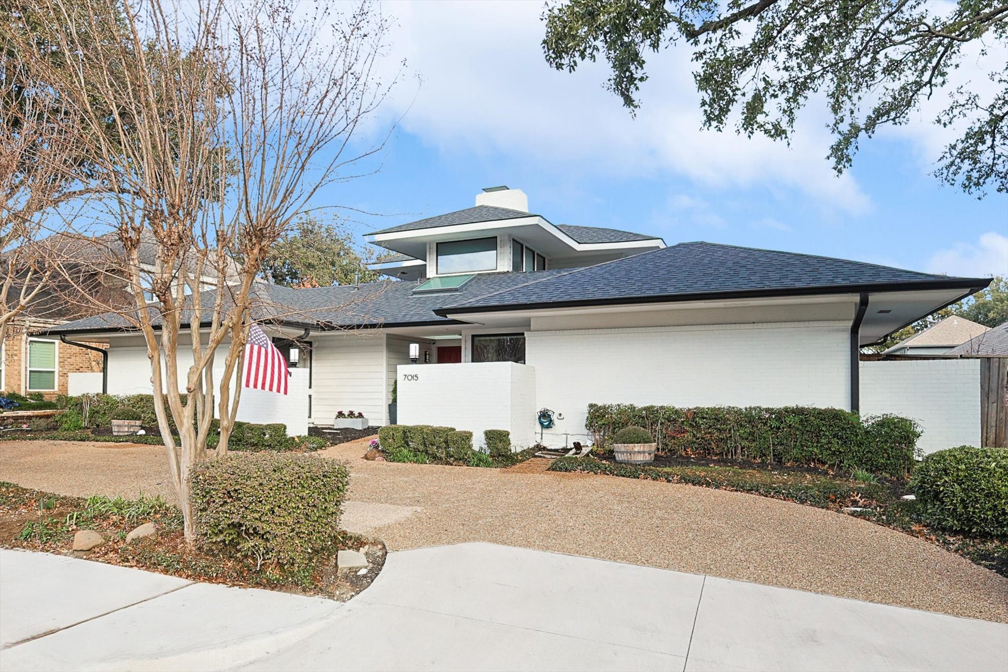 7015 Chevy Chase Avenue