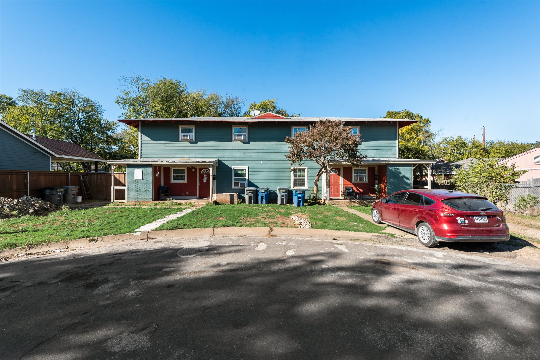 4115 Lakehurts Court